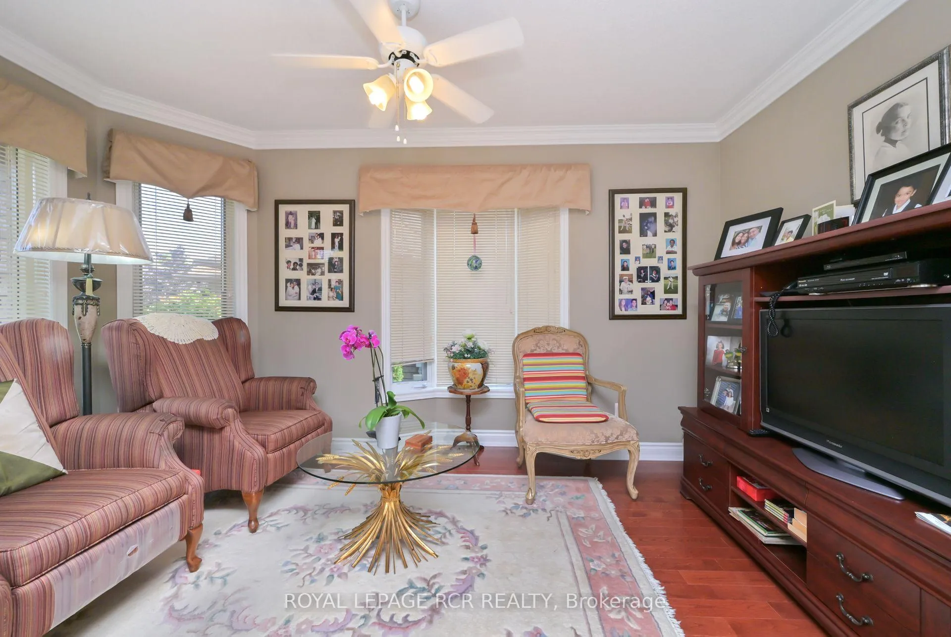 Photo 4 of 11 Montebello Terrace, New Tecumseth, Alliston — HOMEH