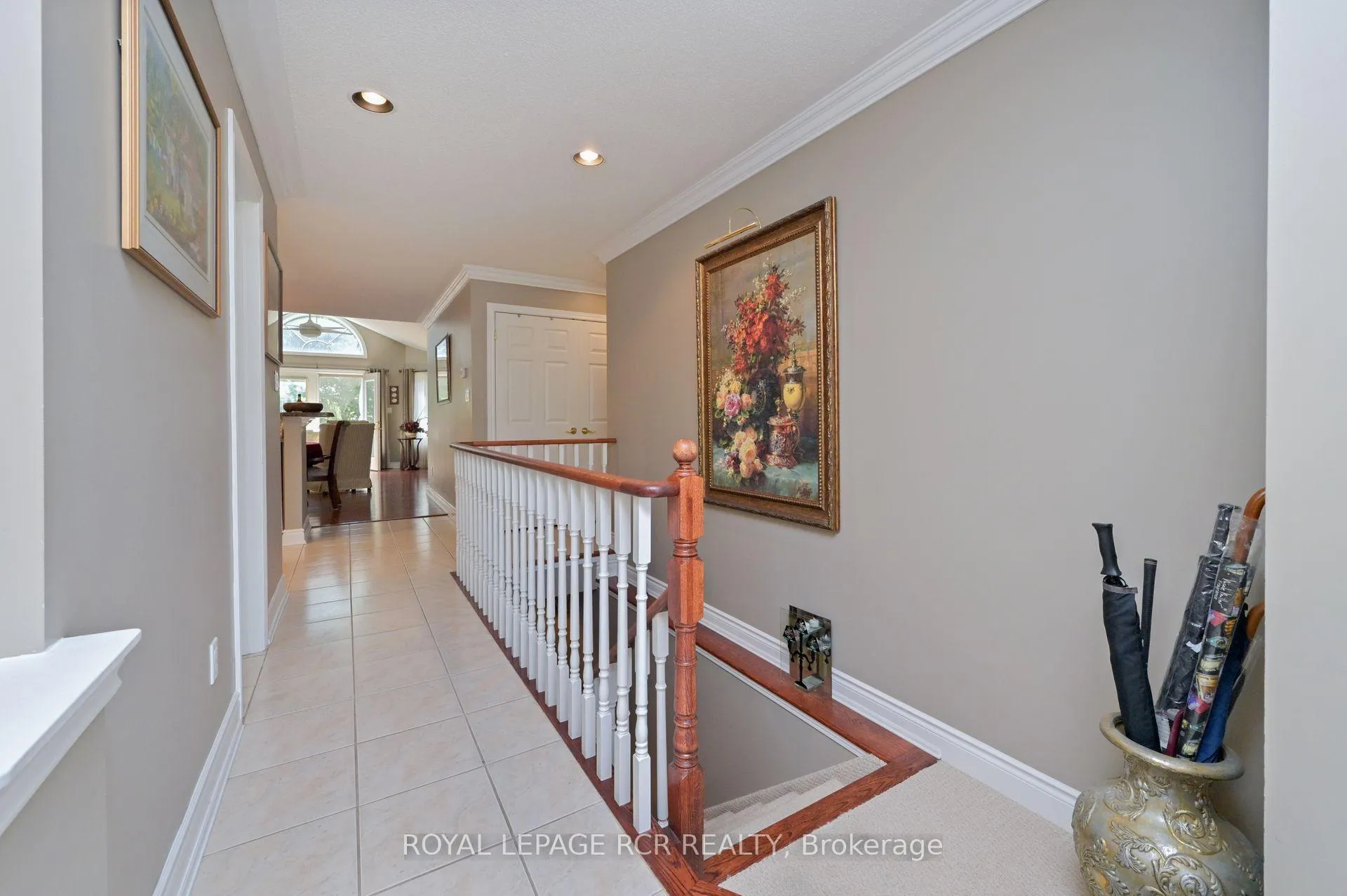 Photo 5 of 11 Montebello Terrace, New Tecumseth, Alliston — HOMEH