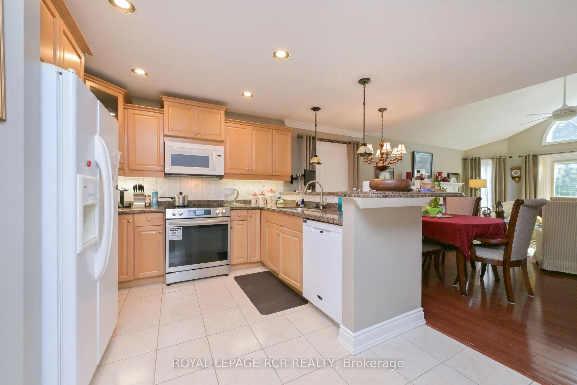 Photo 6 of 11 Montebello Terrace, New Tecumseth, Alliston — HOMEH