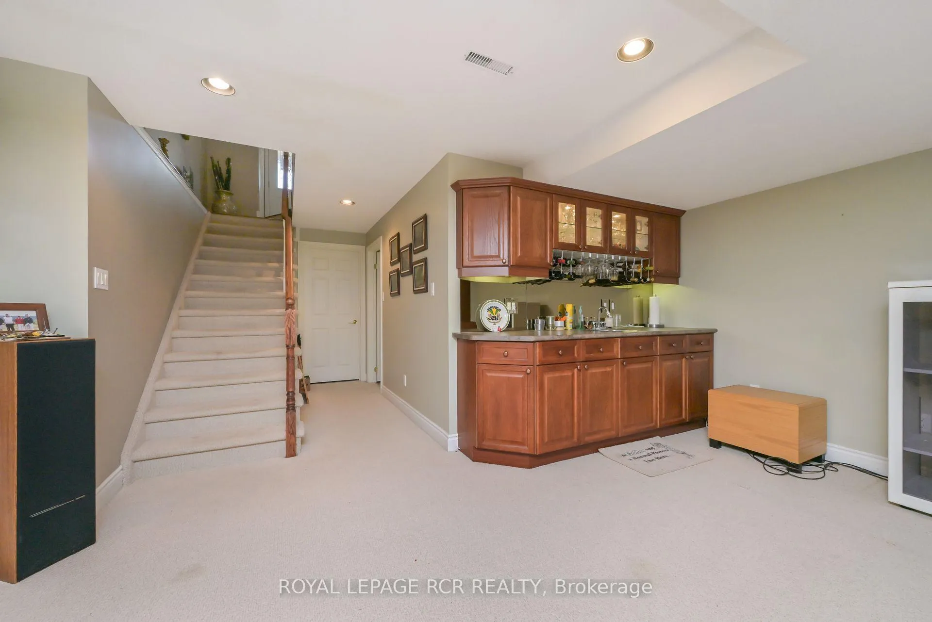 Photo 22 of 11 Montebello Terrace, New Tecumseth, Alliston — HOMEH