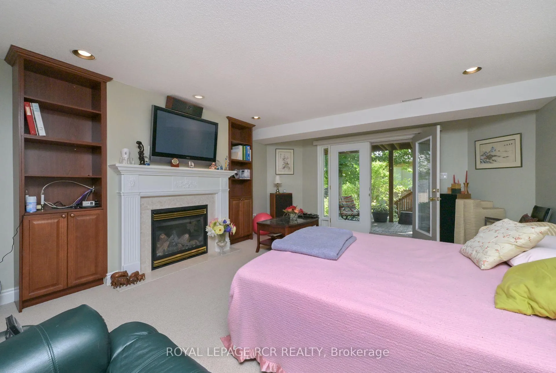 Photo 24 of 11 Montebello Terrace, New Tecumseth, Alliston — HOMEH
