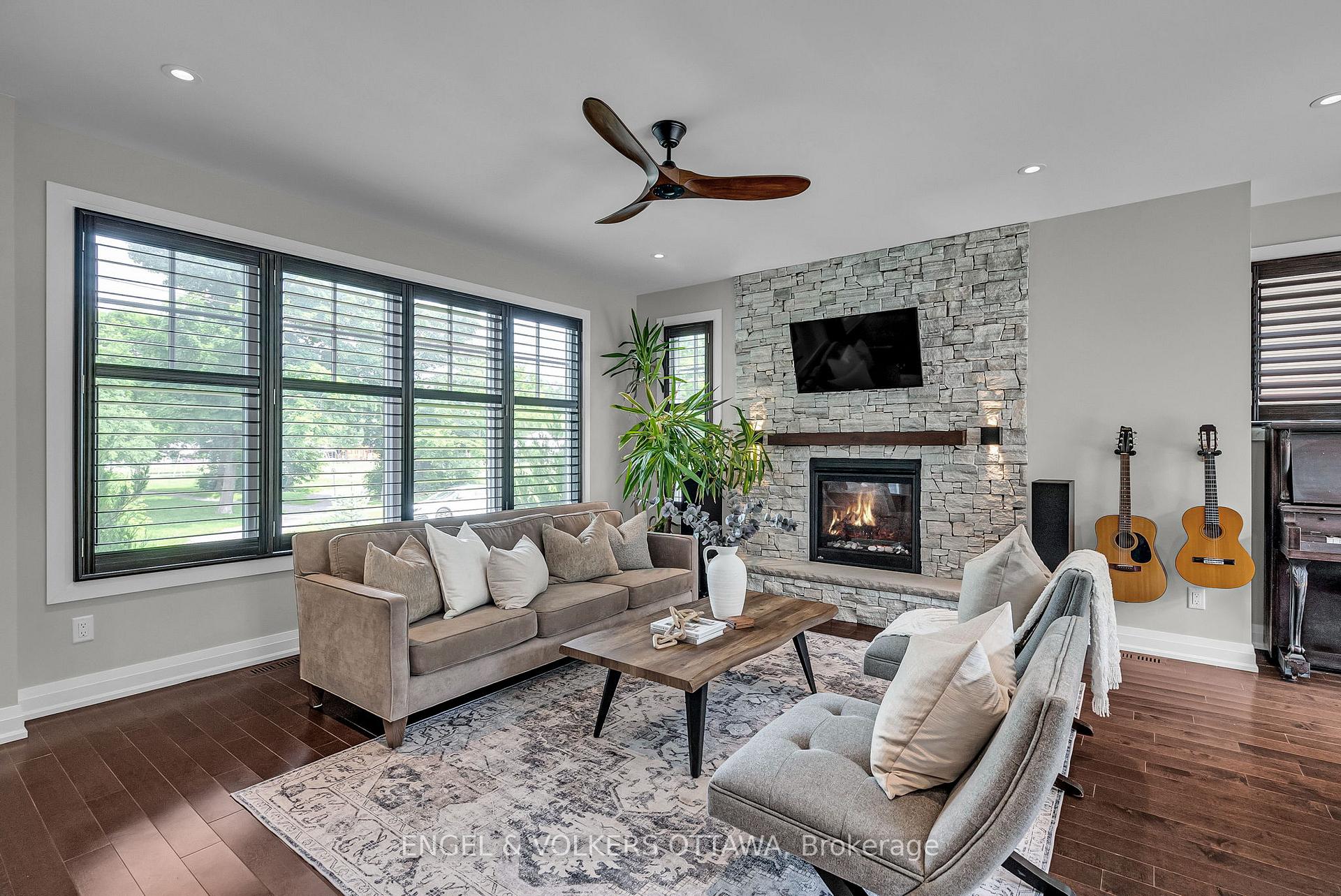 Photo 7 of 598 Golden Avenue, Ottawa, McKellar/Highland — HOMEH