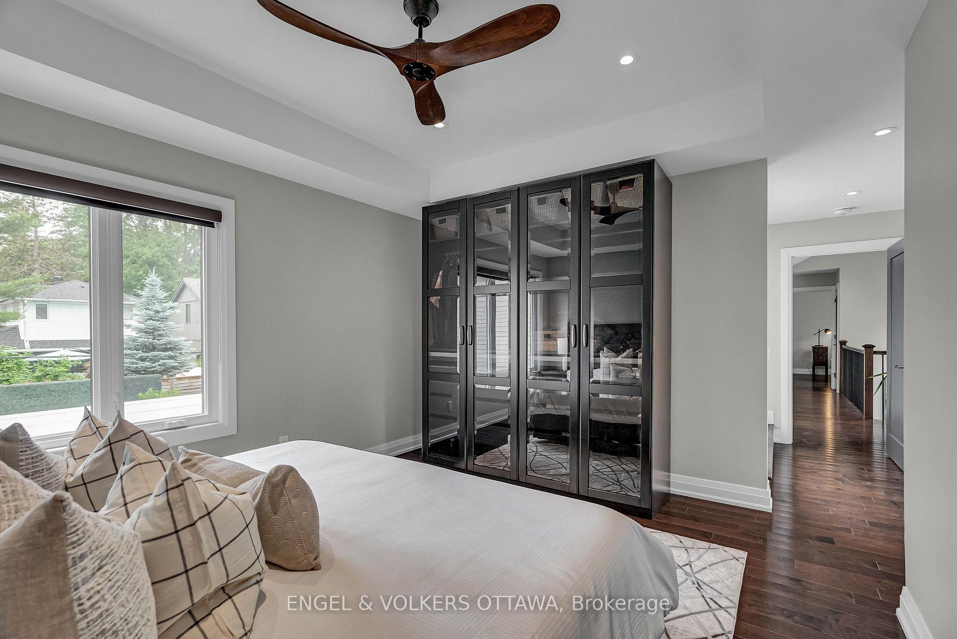 Photo 21 of 598 Golden Avenue, Ottawa, McKellar/Highland — HOMEH