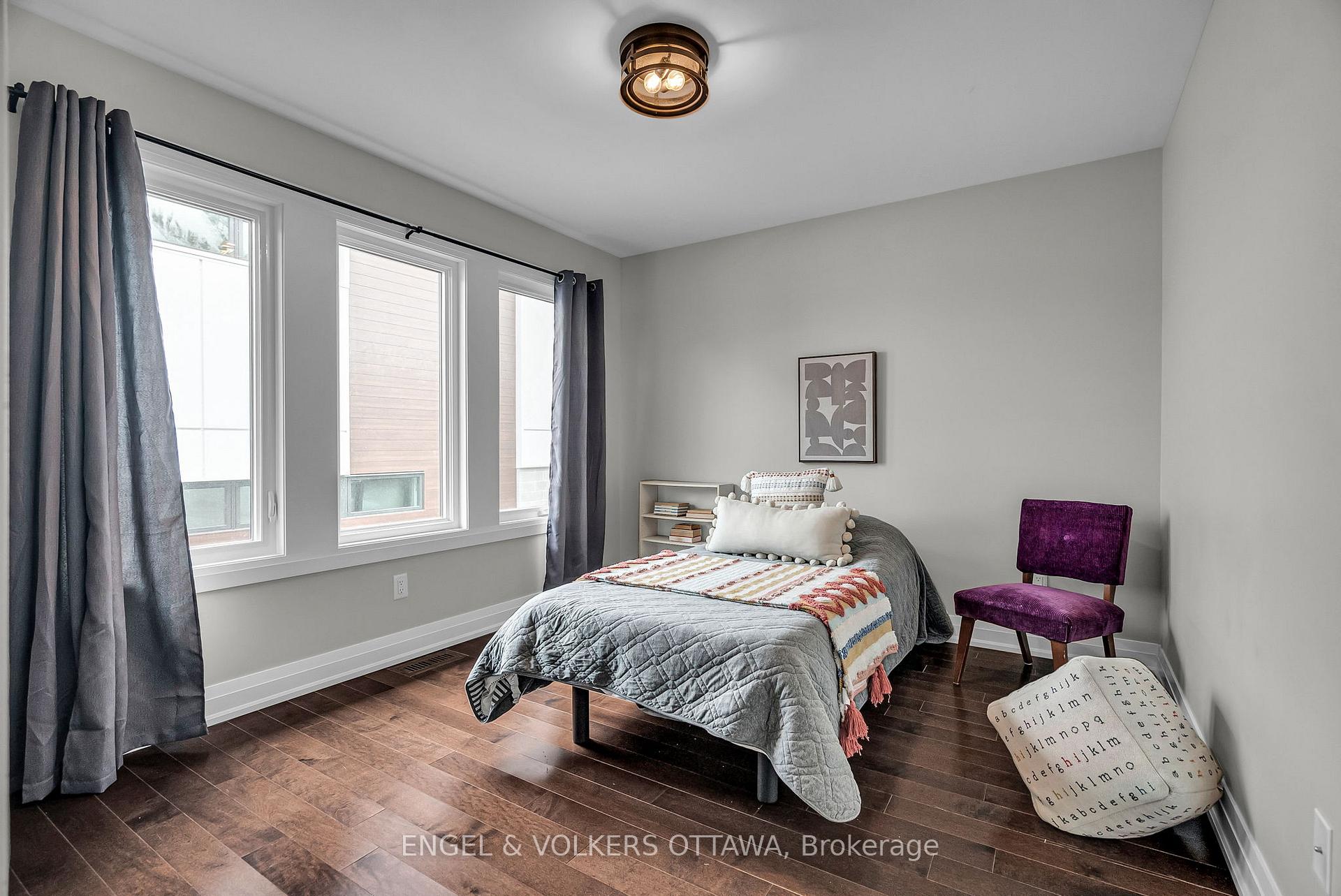 Photo 27 of 598 Golden Avenue, Ottawa, McKellar/Highland — HOMEH