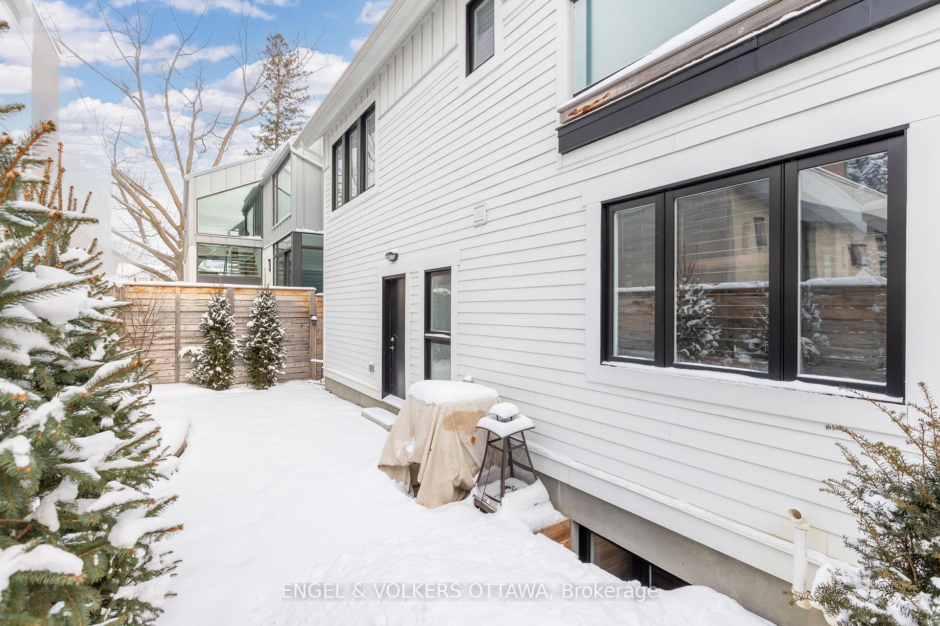 Photo 40 of 598 Golden Avenue, Ottawa, McKellar/Highland — HOMEH