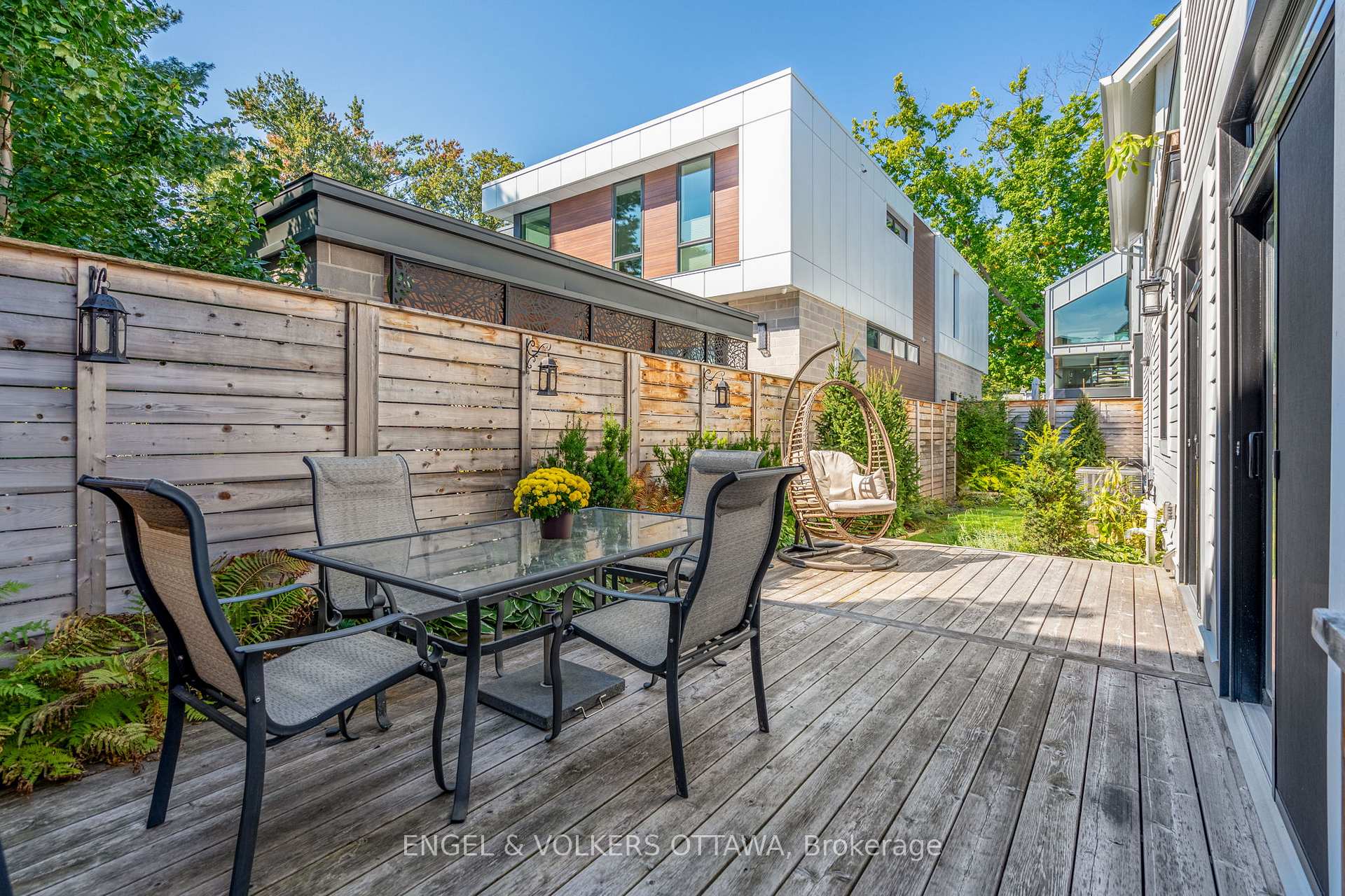 Photo 38 of 598 Golden Avenue, Ottawa, McKellar/Highland — HOMEH