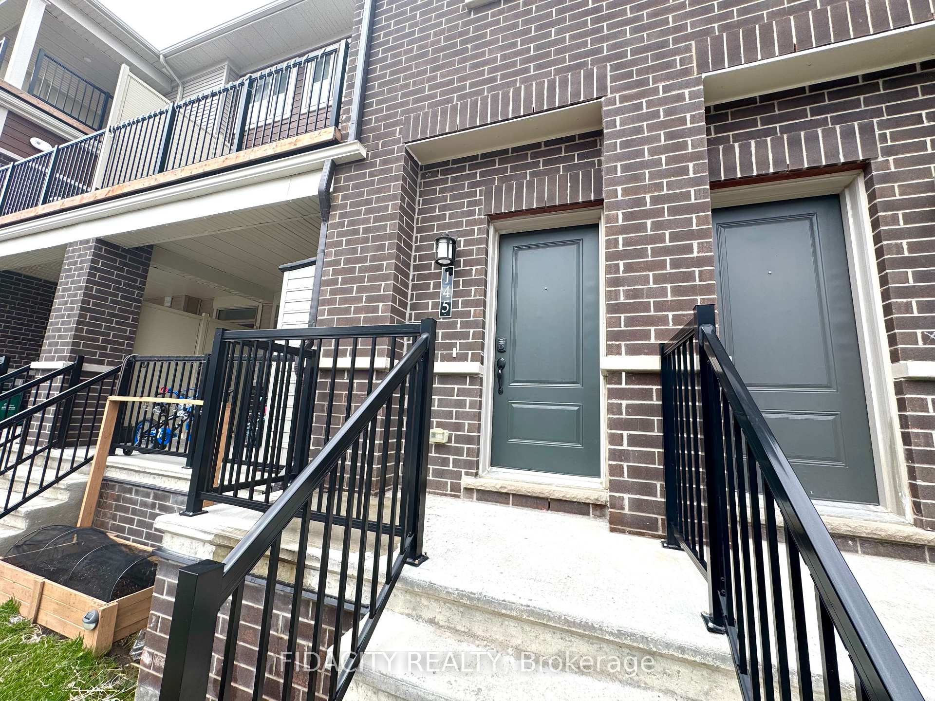 Photo 2 of 145 Anthracite Private, Ottawa, Barrhaven - Heritage Park — HOMEH