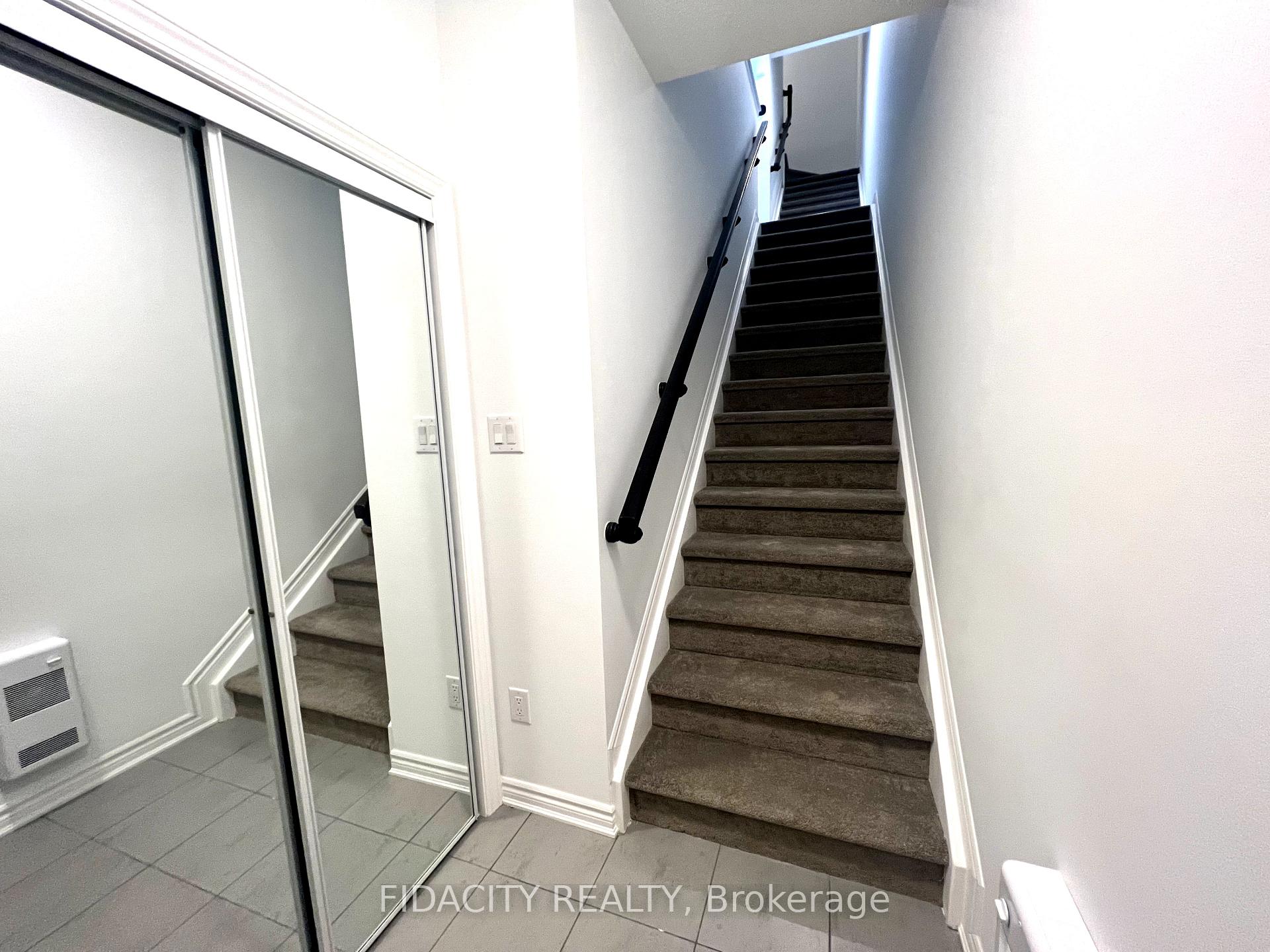 Photo 3 of 145 Anthracite Private, Ottawa, Barrhaven - Heritage Park — HOMEH
