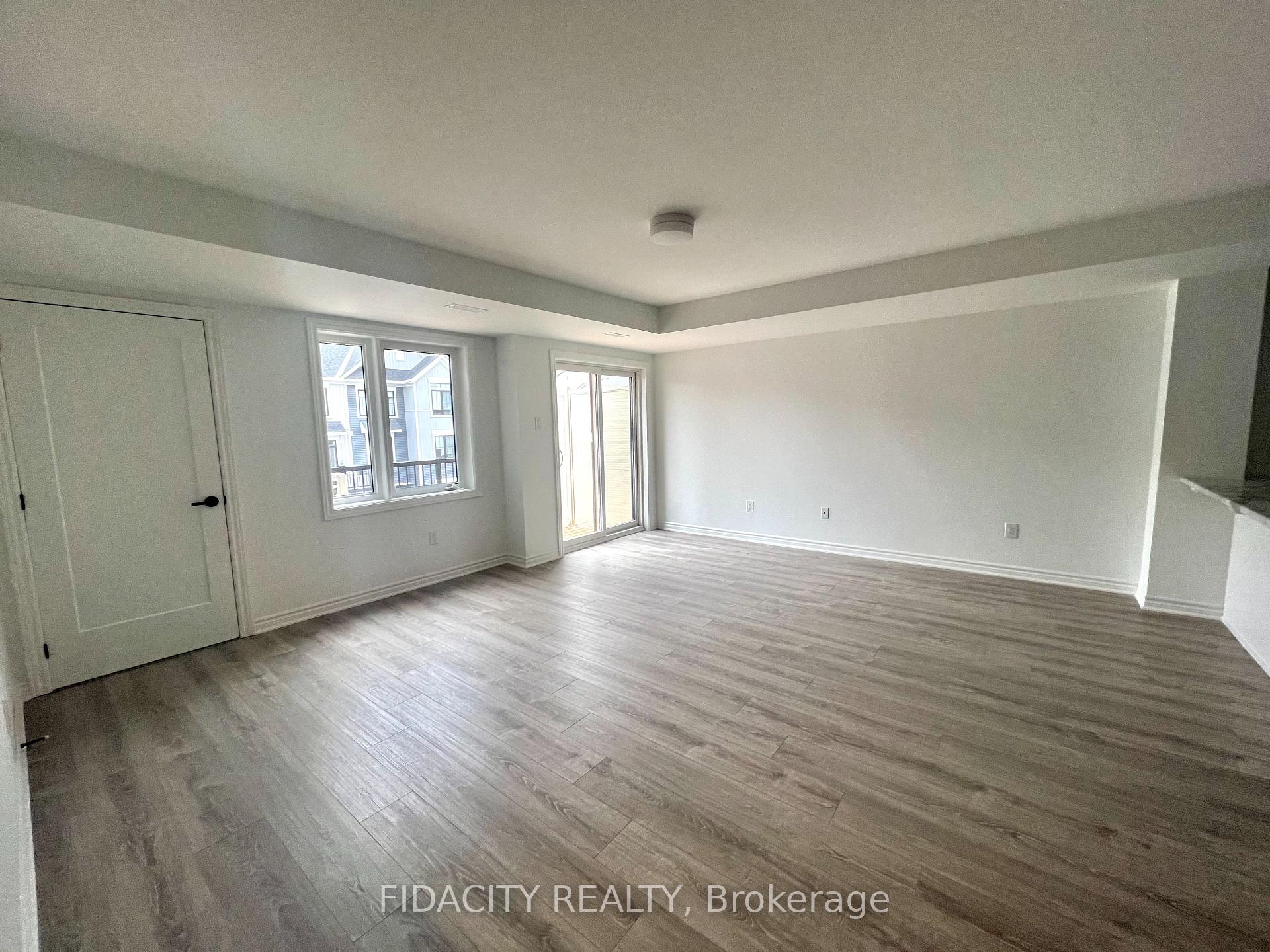 Photo 8 of 145 Anthracite Private, Ottawa, Barrhaven - Heritage Park — HOMEH