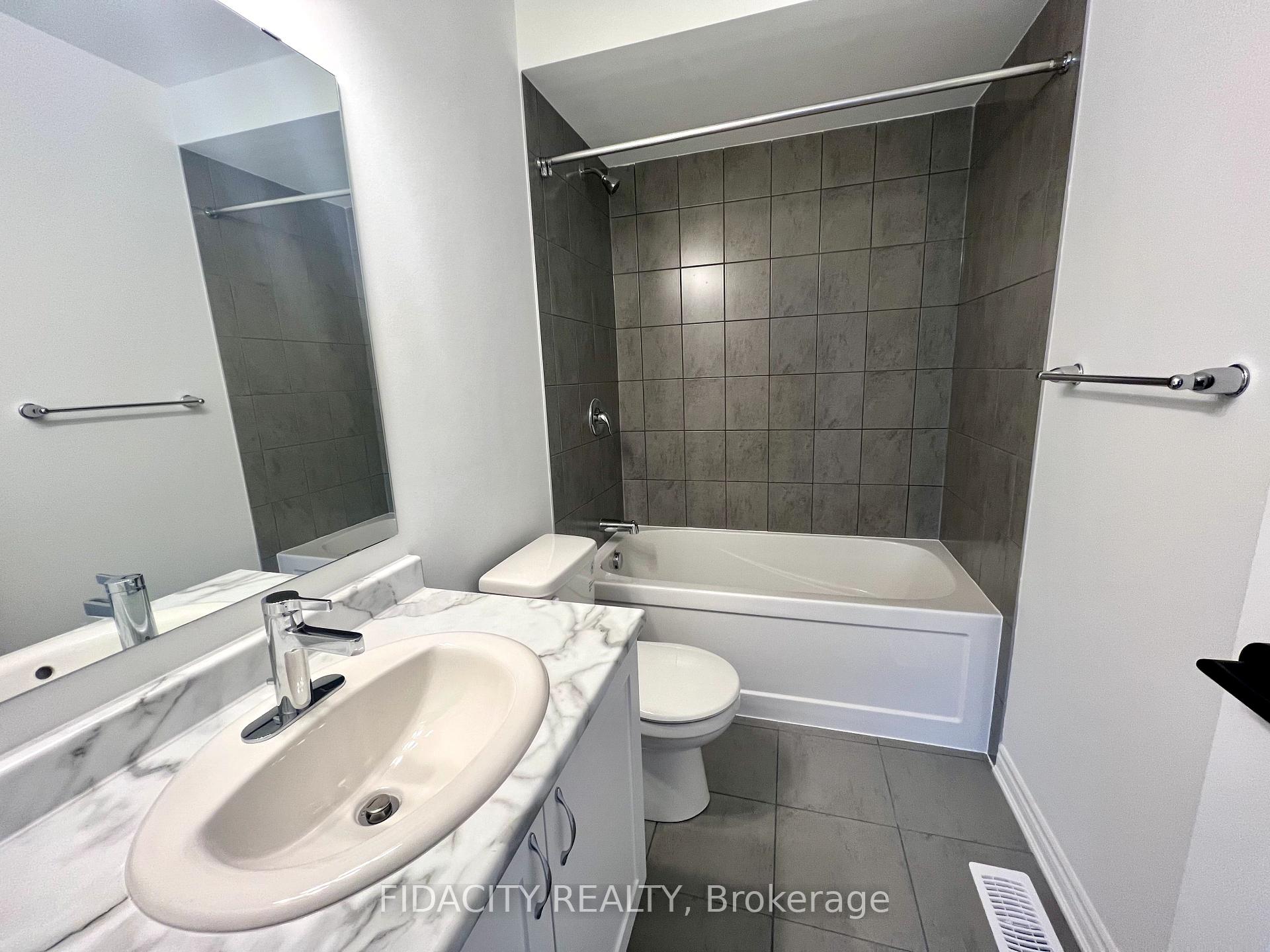 Photo 14 of 145 Anthracite Private, Ottawa, Barrhaven - Heritage Park — HOMEH