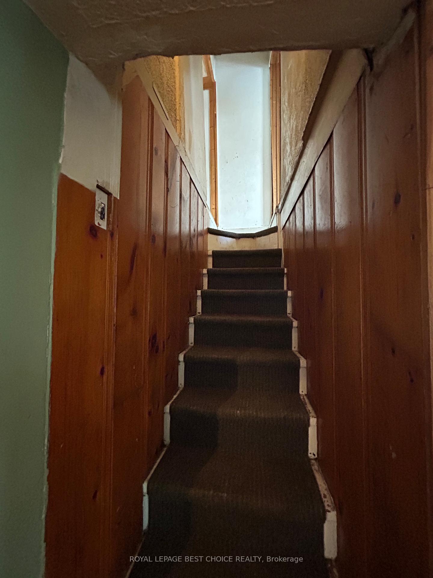 Photo 16 of 36 Russel Street N, Cobalt — HOMEH