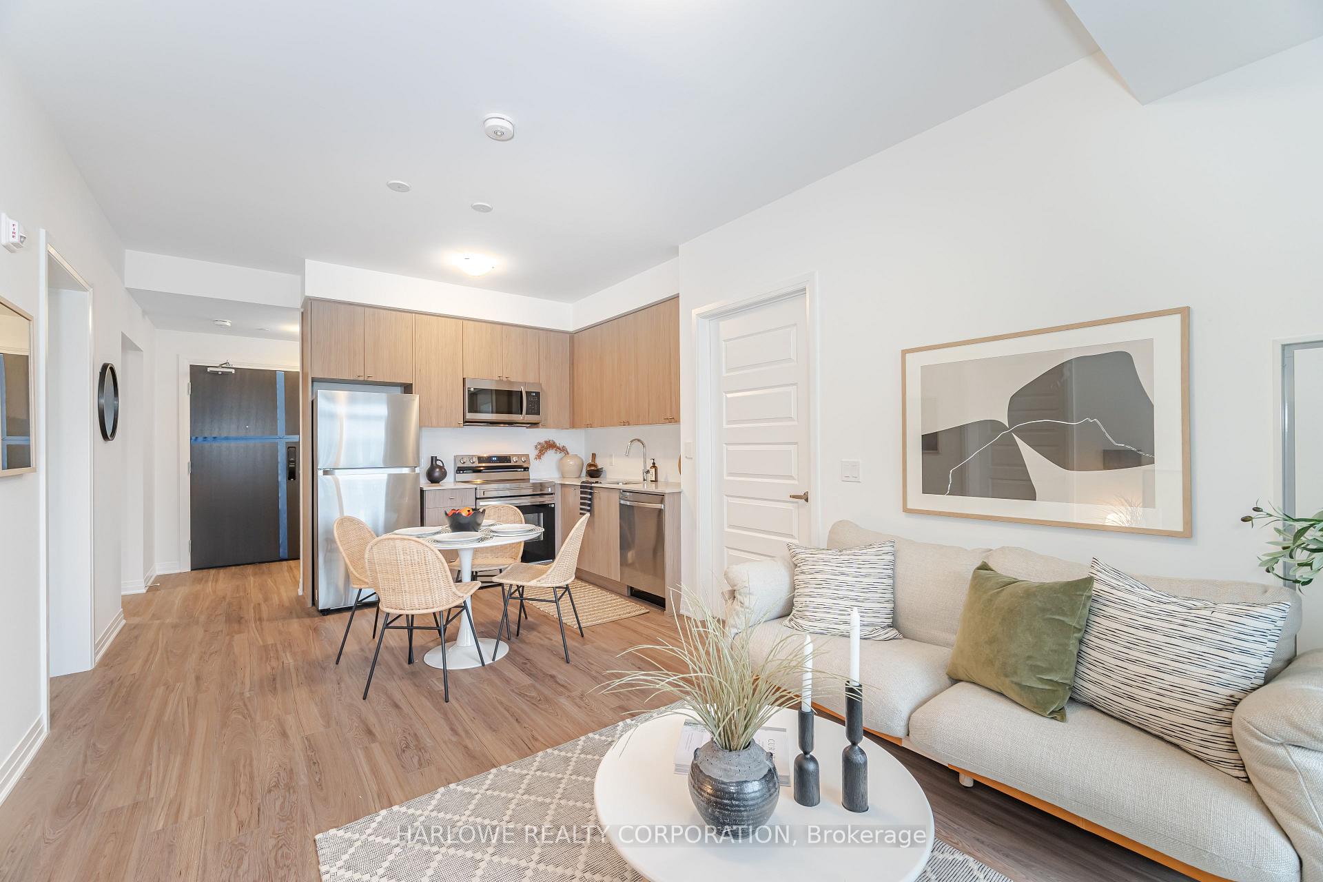 Front of Unit 513, 490 Gordon Krantz Avenue
