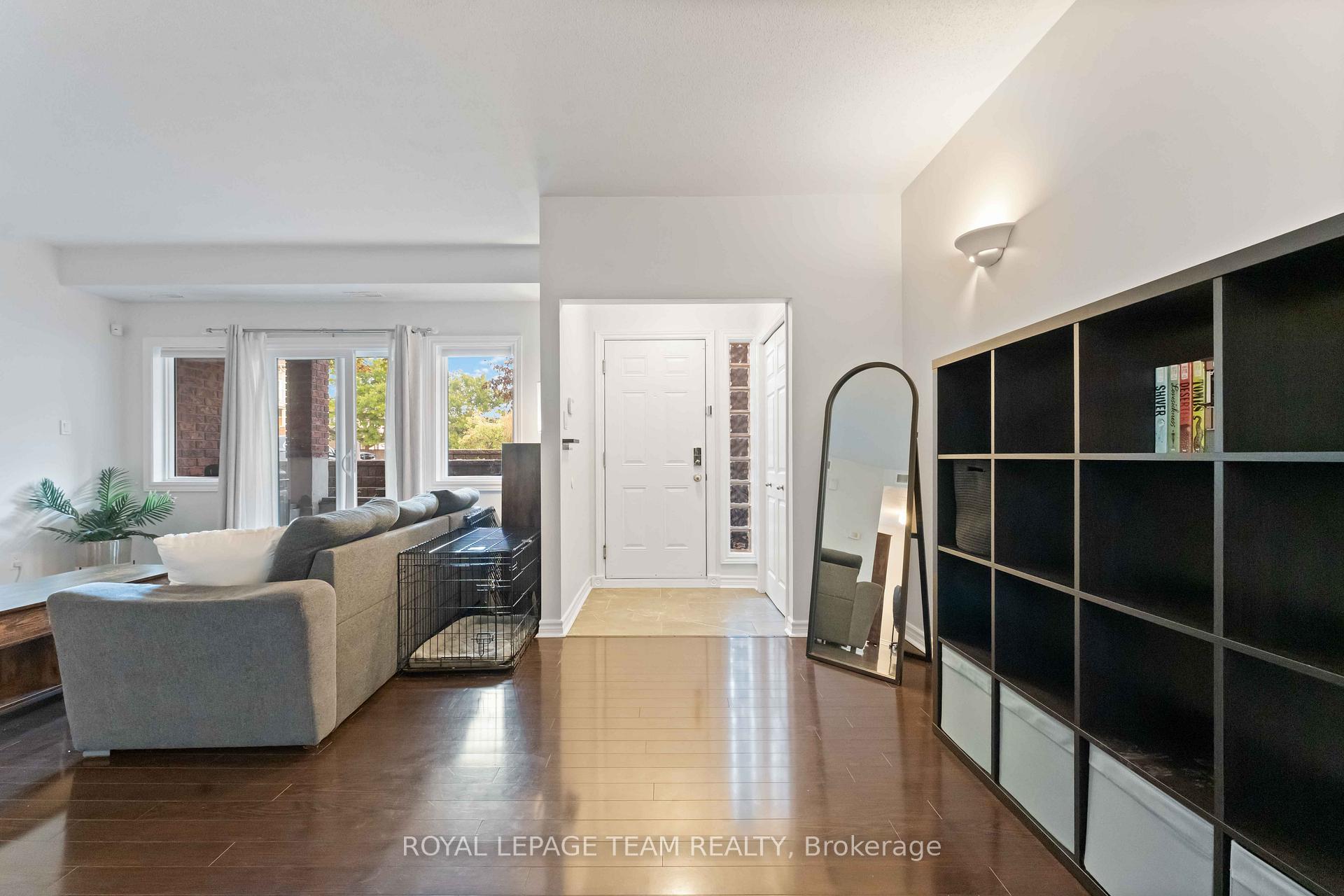 Photo 4 of Unit A, 97 Crestway Drive, Ottawa, Barrhaven East — HOMEH