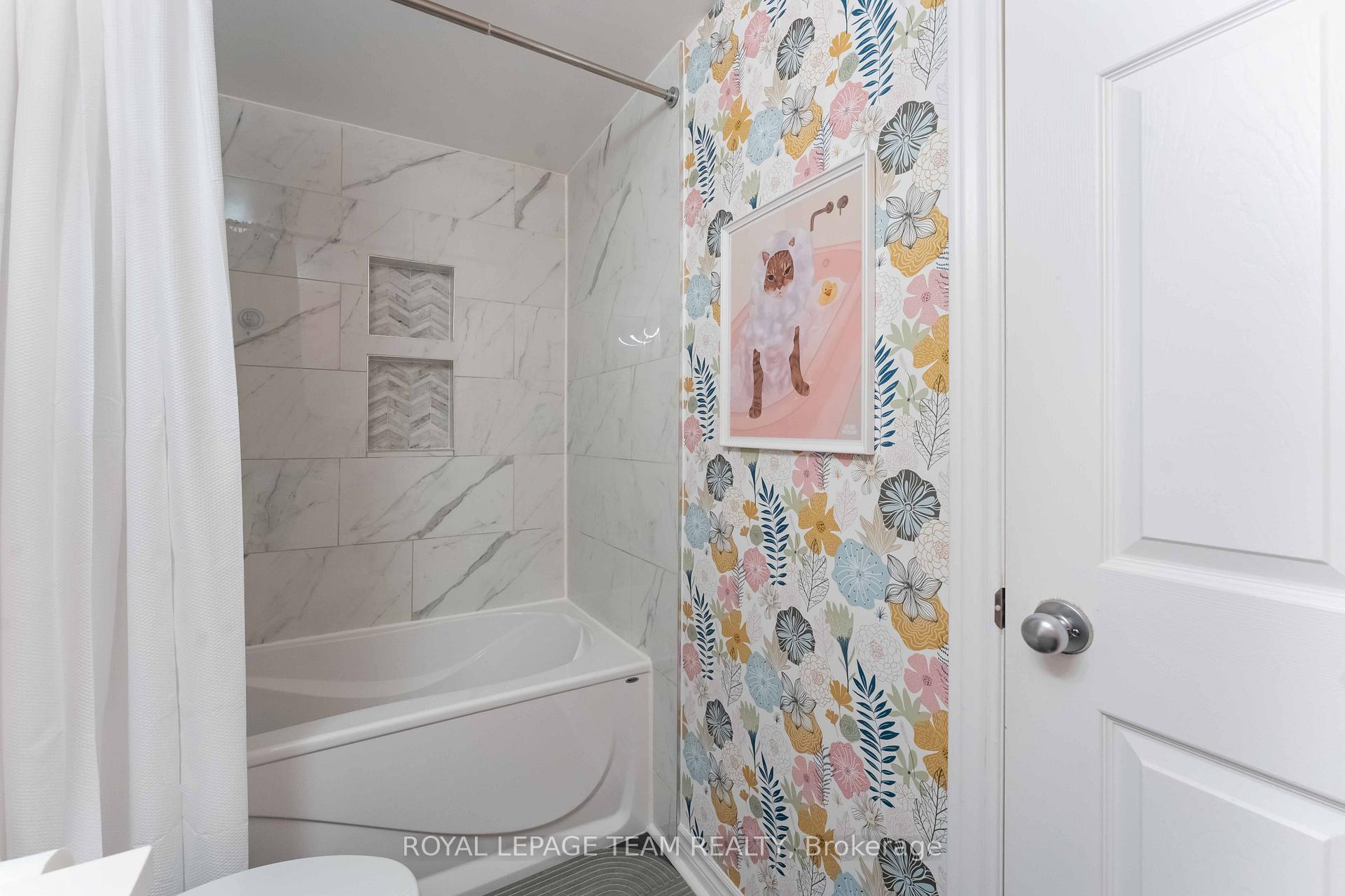 Photo 18 of Unit A, 97 Crestway Drive, Ottawa, Barrhaven East — HOMEH
