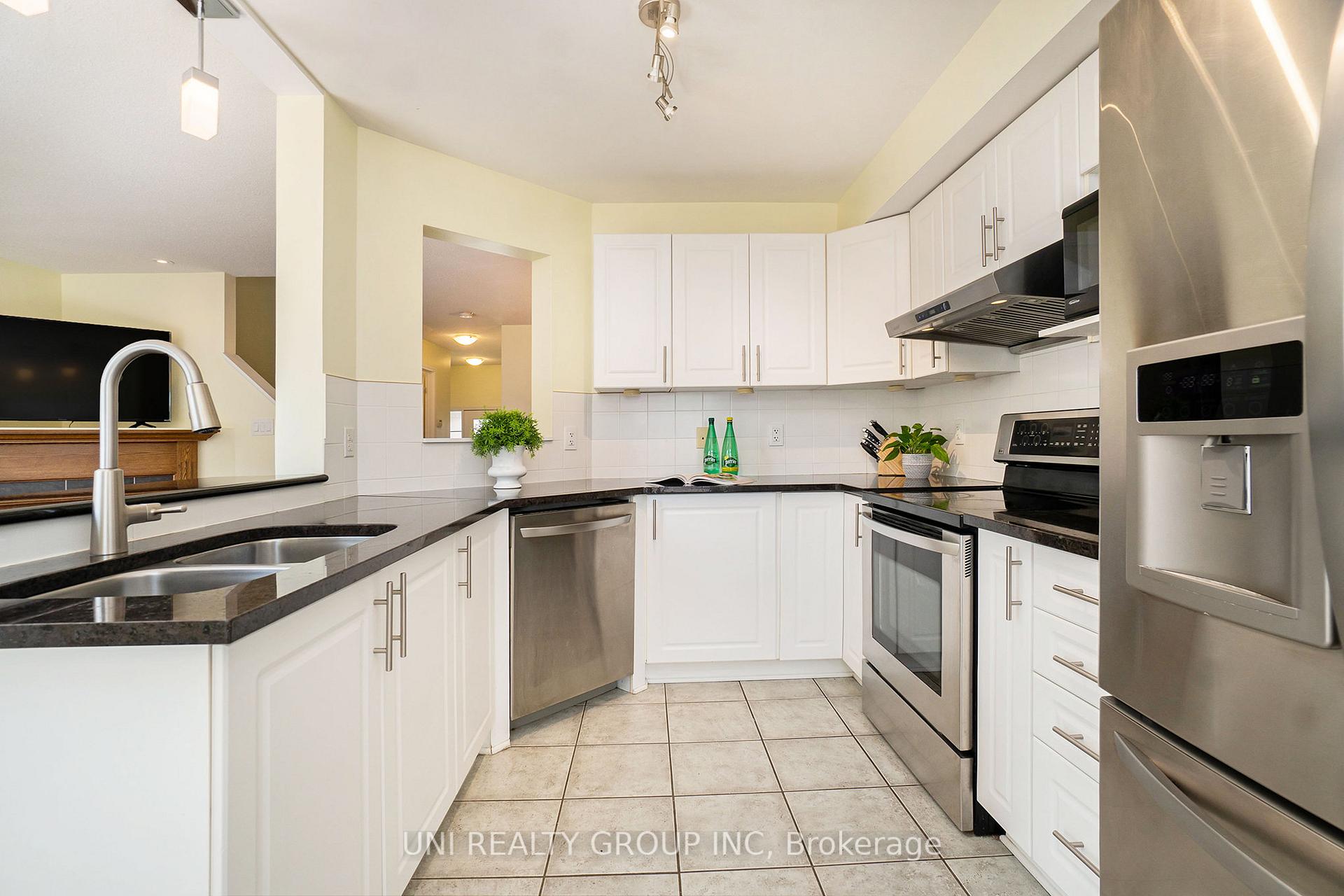 Photo 10 of 80 Chesapeake Crescent, Ottawa, Barrhaven - Cedargrove/Fraserdale — HOMEH
