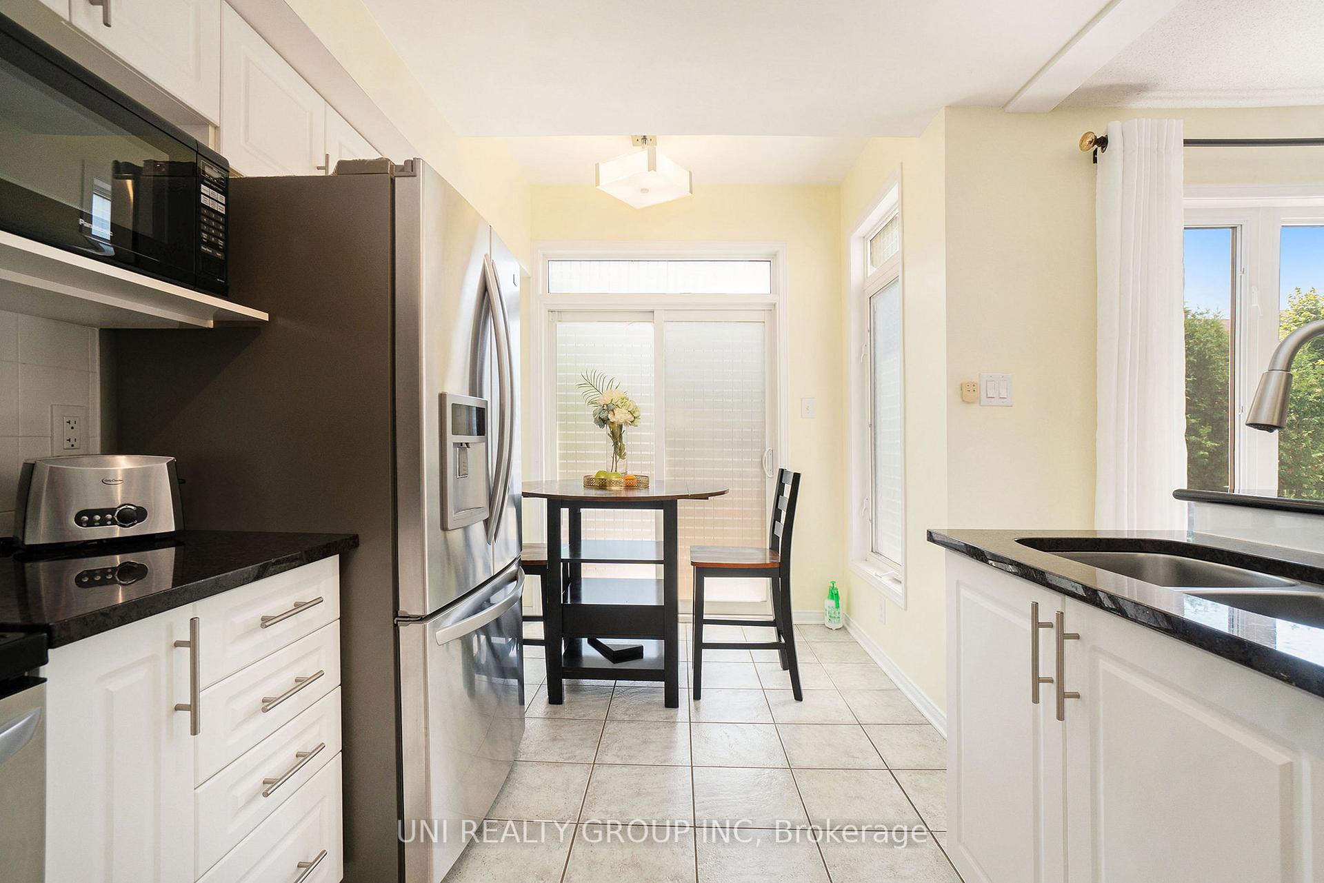 Photo 12 of 80 Chesapeake Crescent, Ottawa, Barrhaven - Cedargrove/Fraserdale — HOMEH