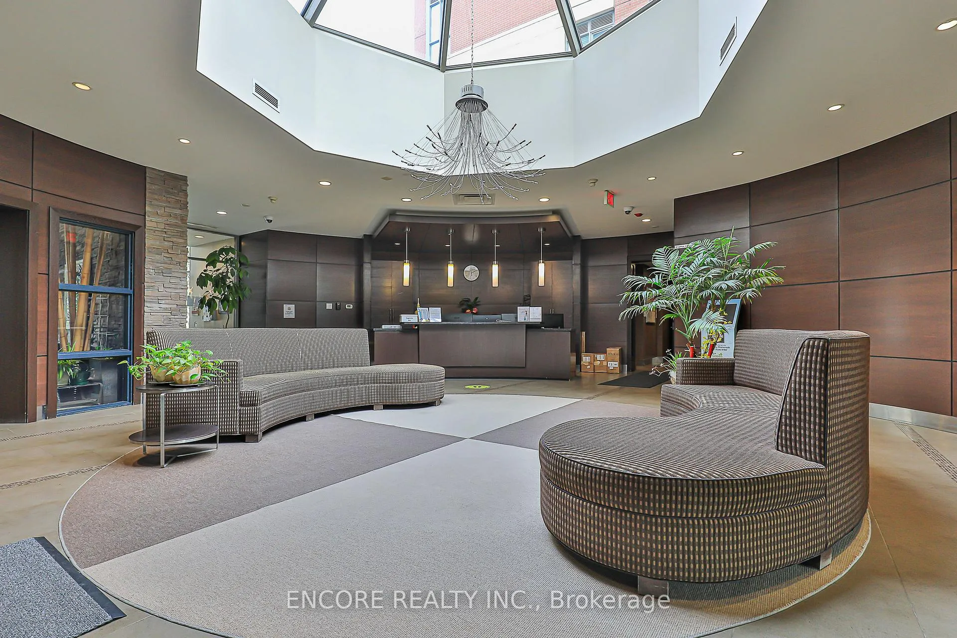 Photo 6 of Unit 307, 57 Upper Duke Crescent, Markham, Unionville — HOMEH