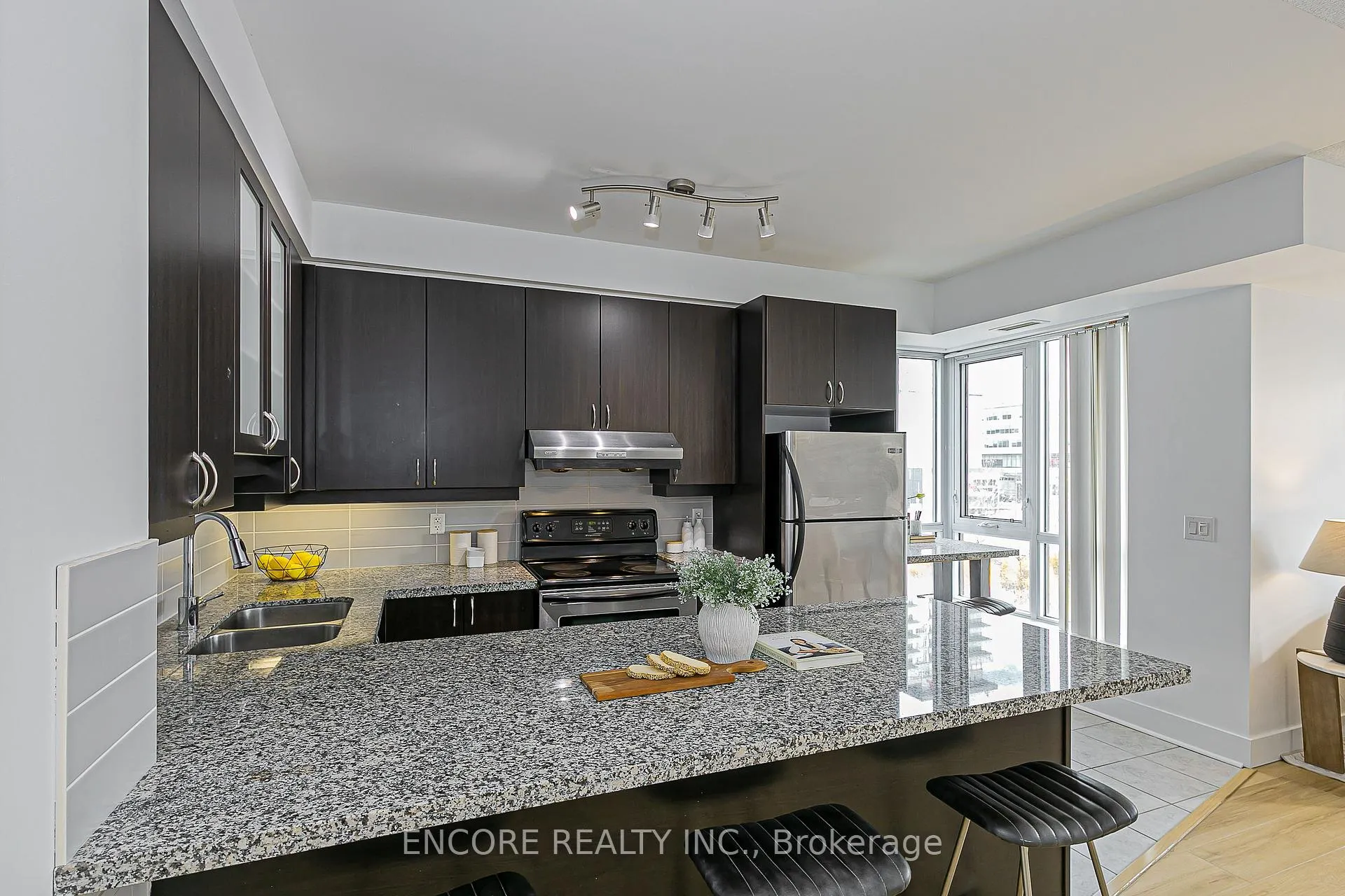 Photo 15 of Unit 307, 57 Upper Duke Crescent, Markham, Unionville — HOMEH