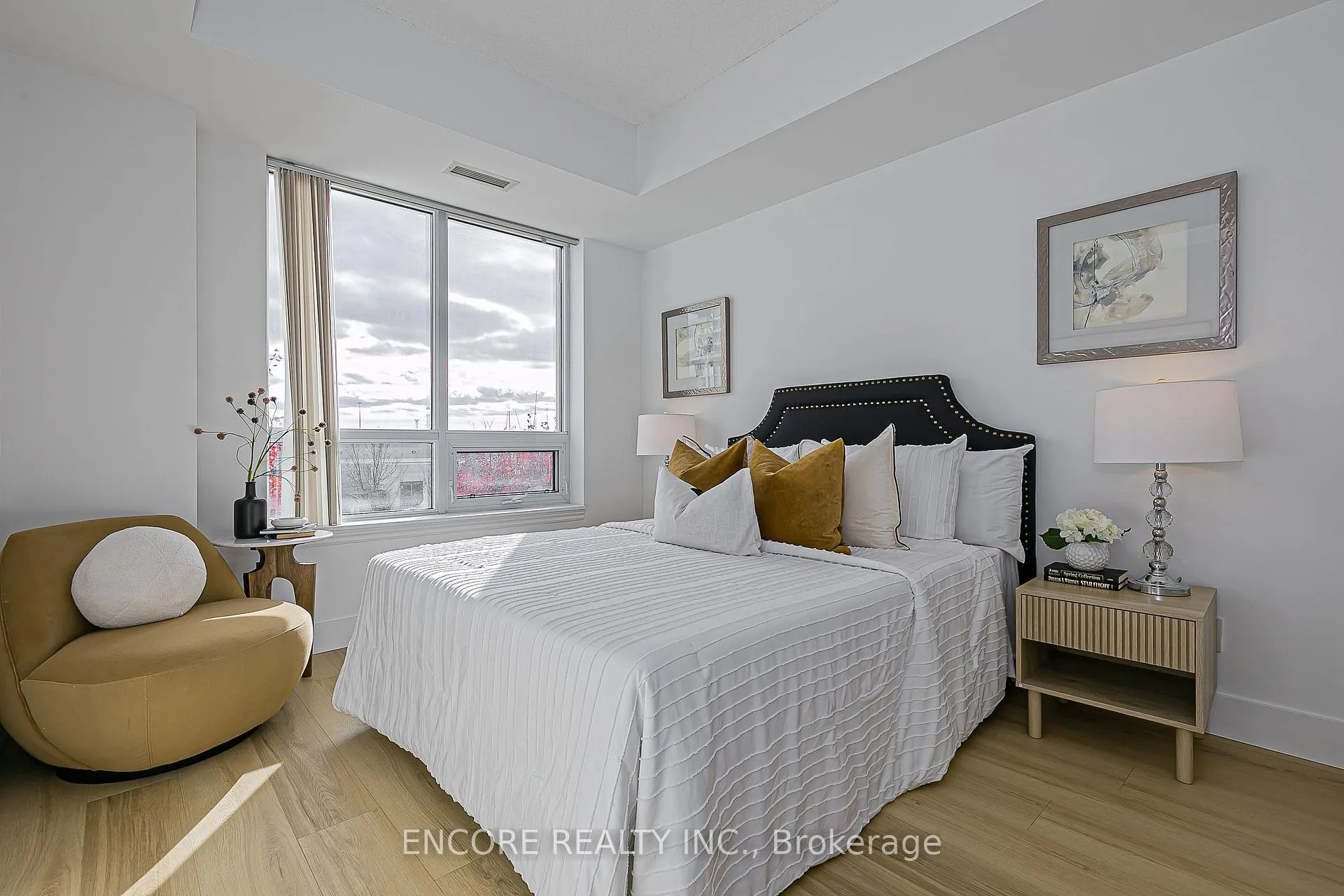 Photo 27 of Unit 307, 57 Upper Duke Crescent, Markham, Unionville — HOMEH