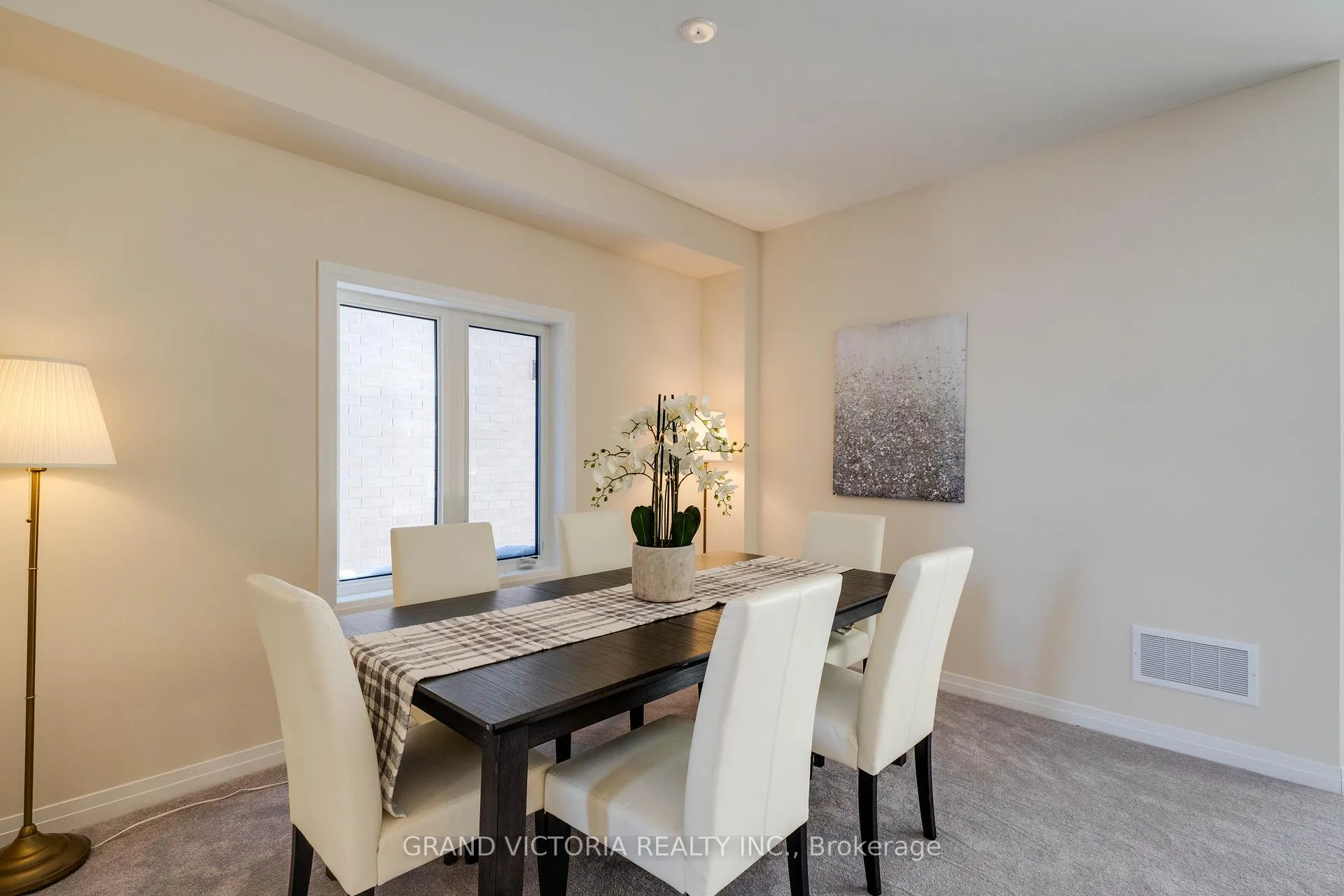 Photo 9 of 100 Hitchman Street, Brant, Paris — HOMEH