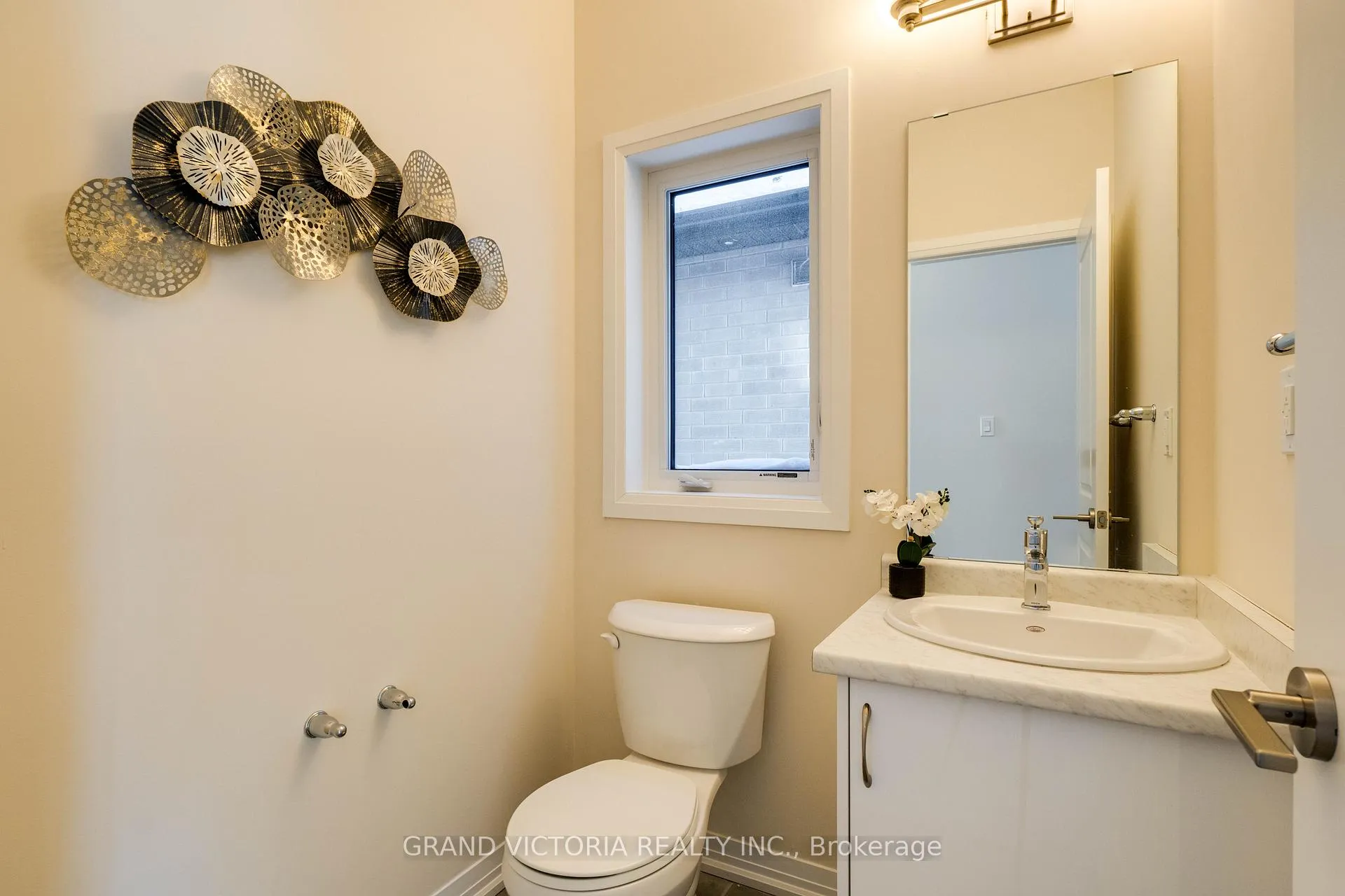 Photo 12 of 100 Hitchman Street, Brant, Paris — HOMEH