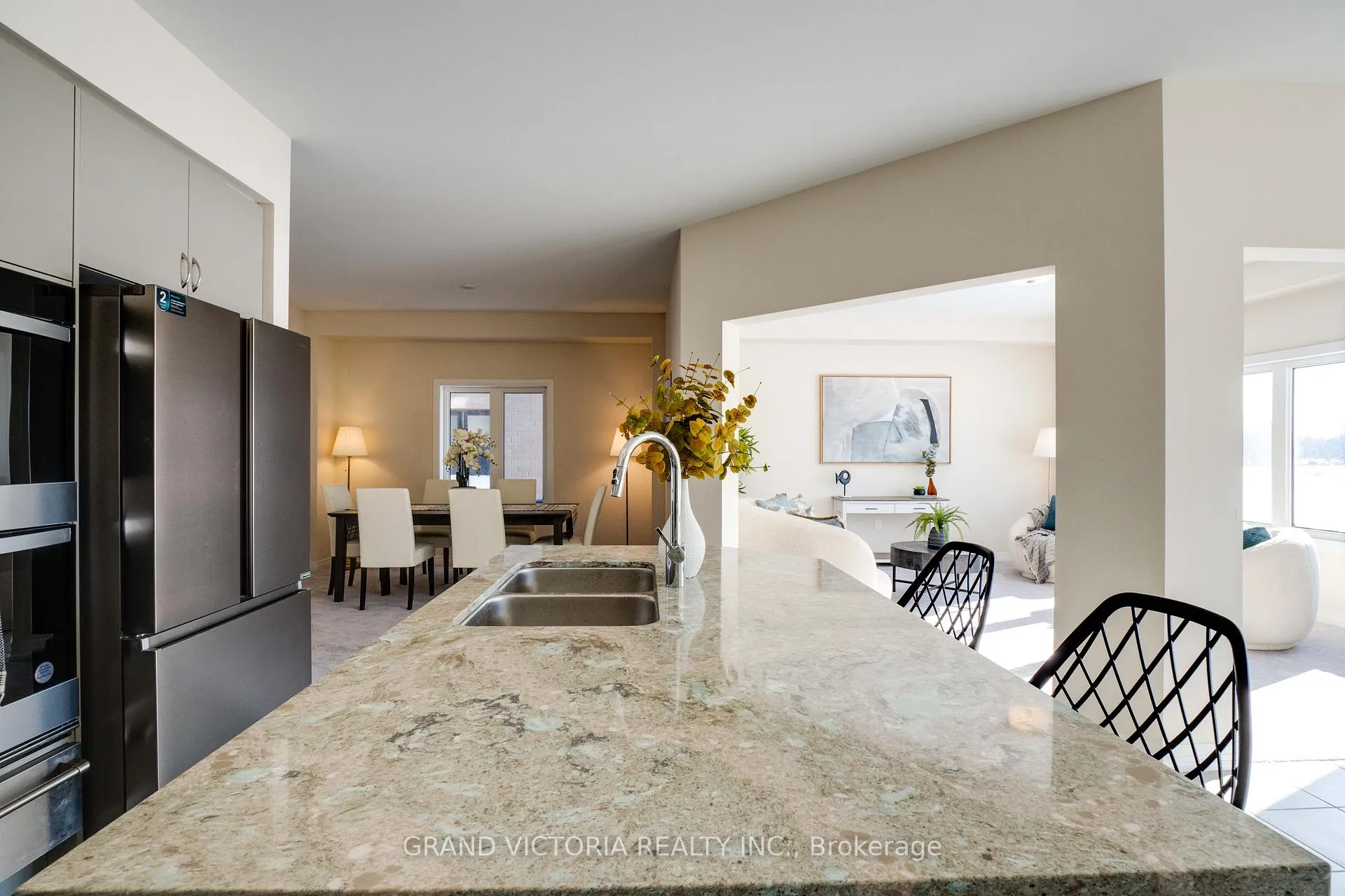 Photo 17 of 100 Hitchman Street, Brant, Paris — HOMEH