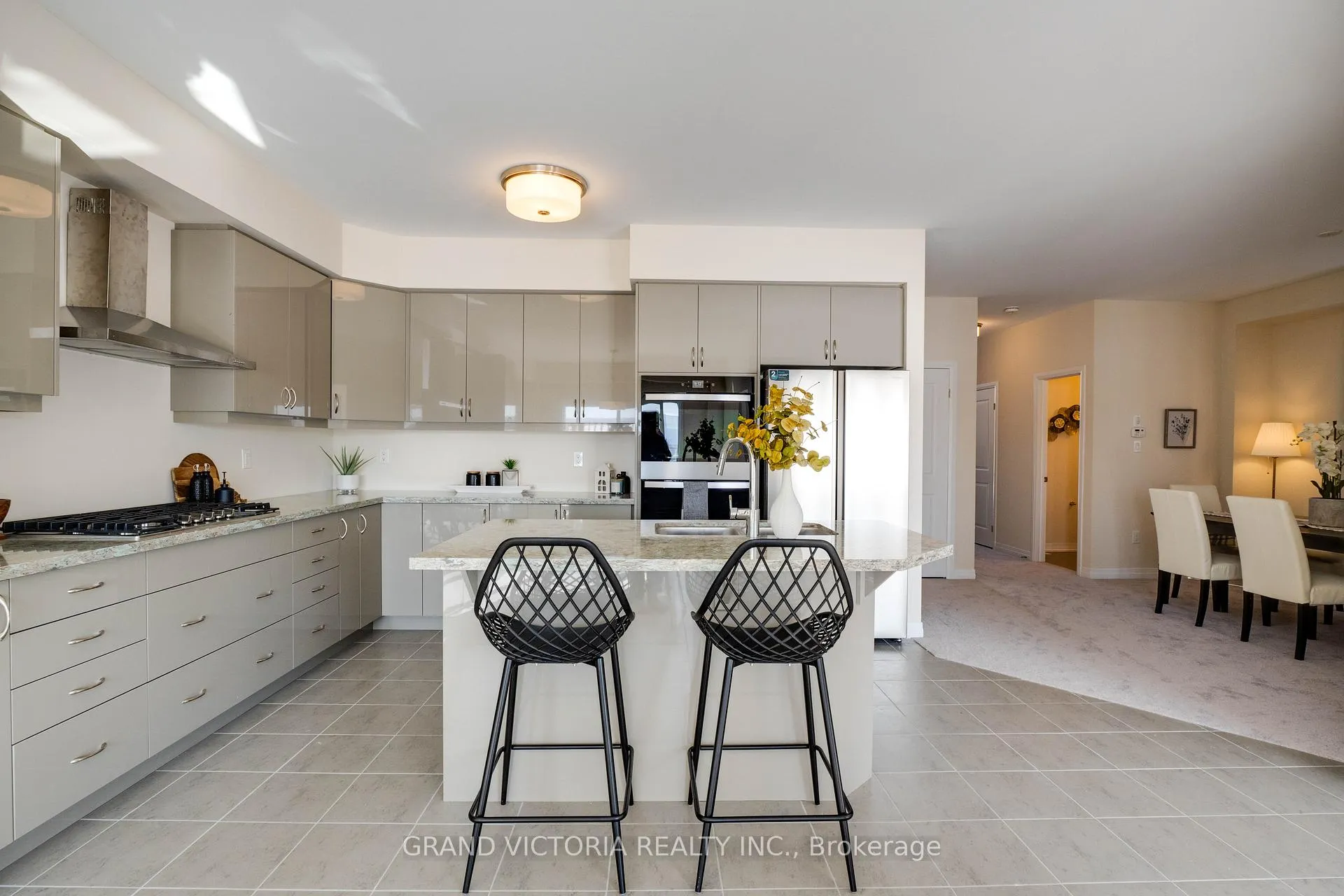 Photo 25 of 100 Hitchman Street, Brant, Paris — HOMEH
