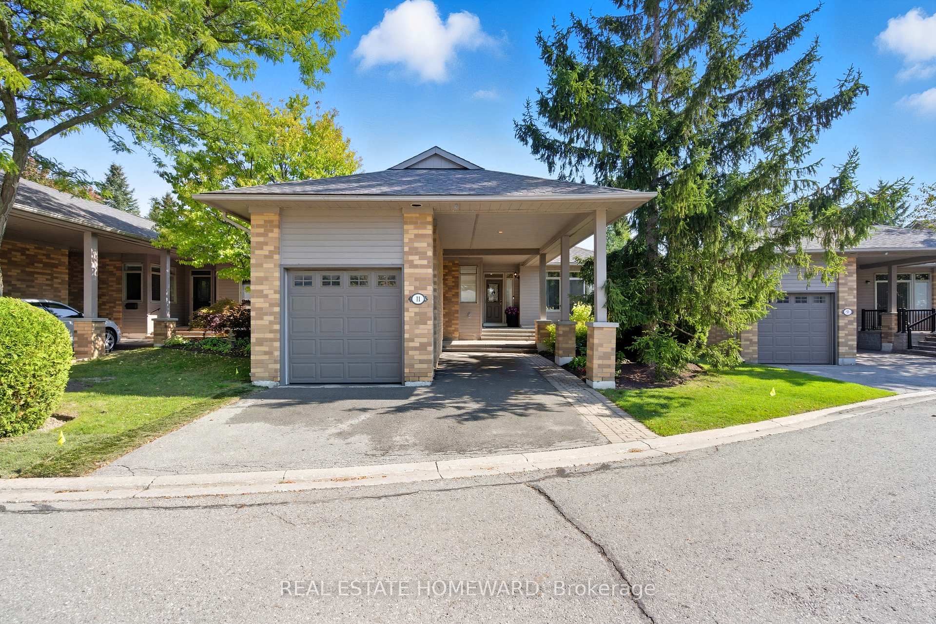 Front of 11 Loon Harbour Way