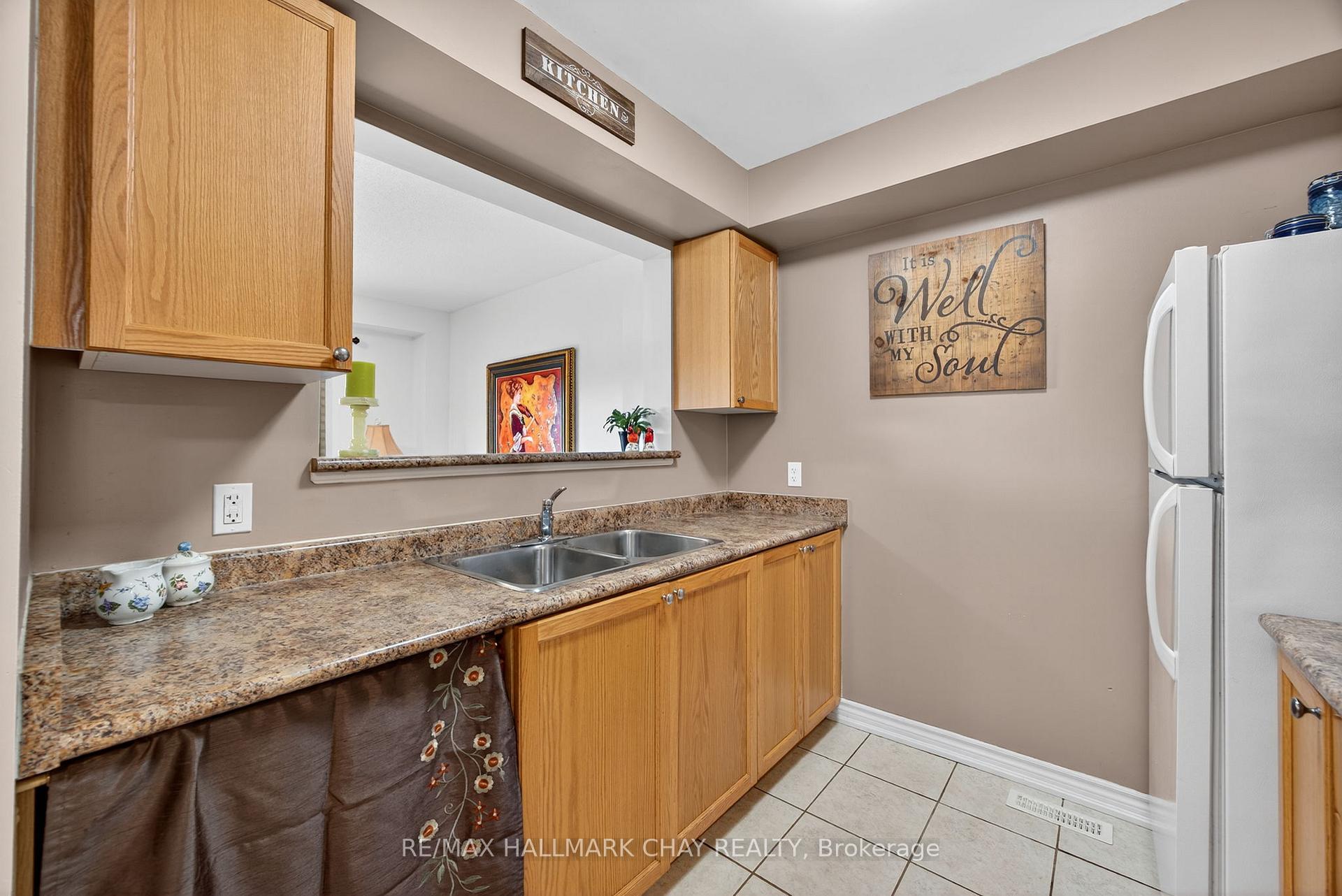 Photo 9 of Unit 51, 37 Southwoods Crescent, Barrie, Holly — HOMEH