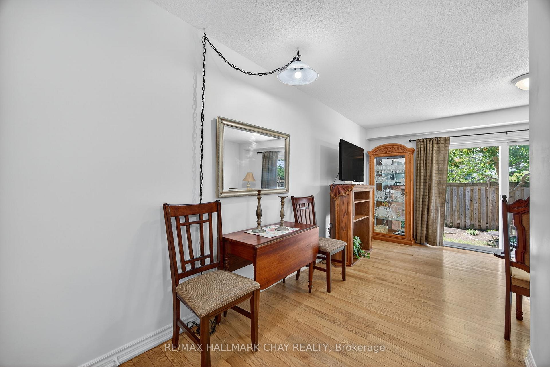 Photo 13 of Unit 51, 37 Southwoods Crescent, Barrie, Holly — HOMEH