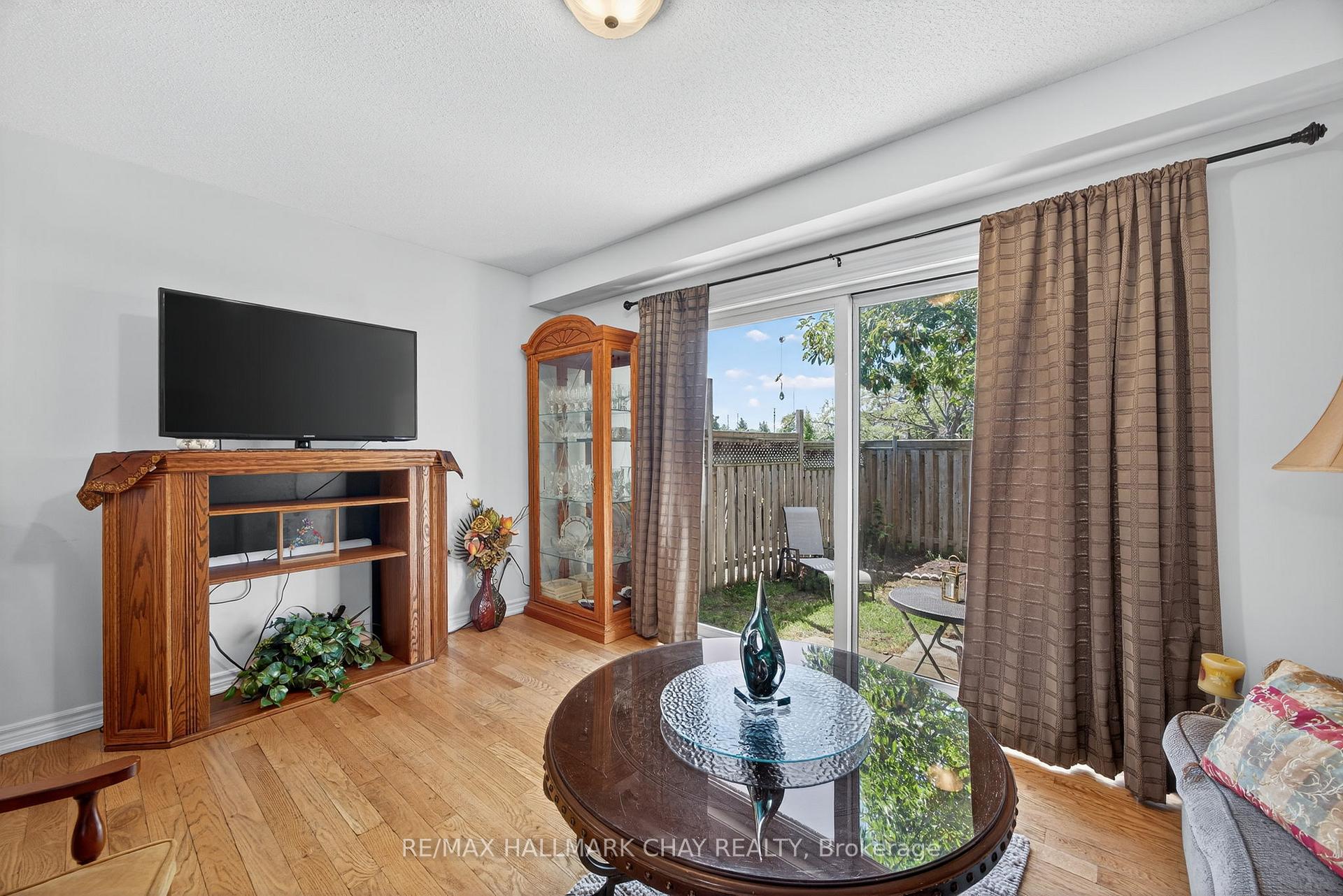 Photo 15 of Unit 51, 37 Southwoods Crescent, Barrie, Holly — HOMEH