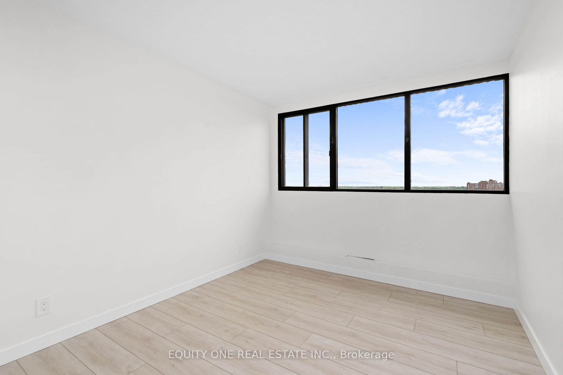 Photo 5 of Unit 1801, 1285 Cahill Drive, Ottawa, South Keys — HOMEH