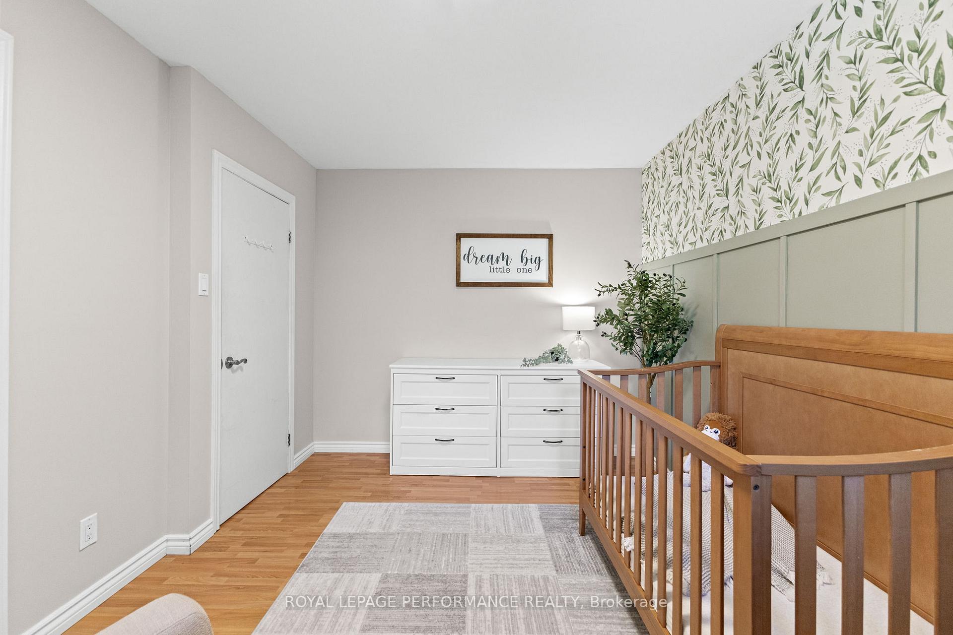 Photo 24 of 705 Pleasant Park Road, Ottawa, Elmvale Acres — HOMEH