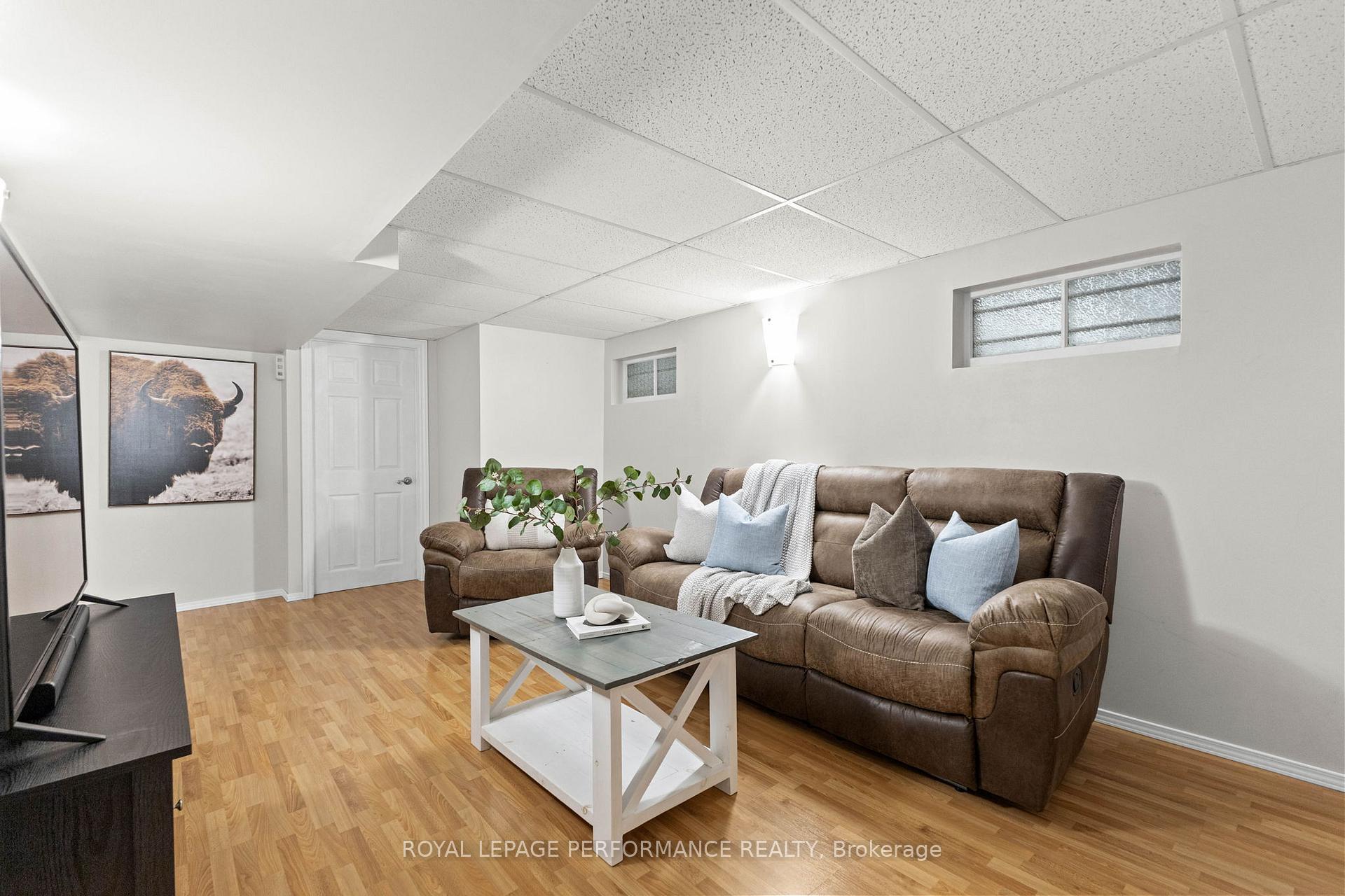 Photo 18 of 705 Pleasant Park Road, Ottawa, Elmvale Acres — HOMEH