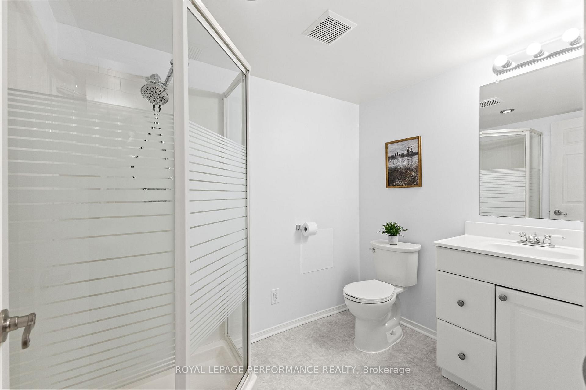 Photo 22 of 705 Pleasant Park Road, Ottawa, Elmvale Acres — HOMEH