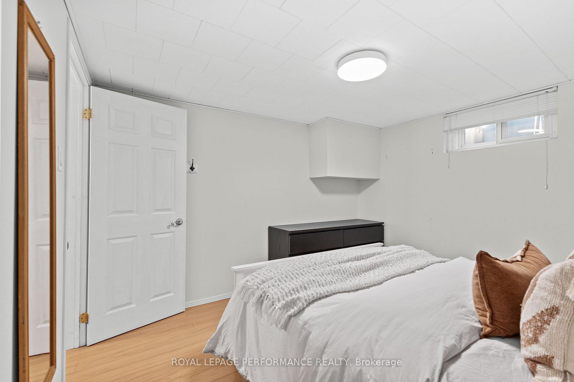 Photo 26 of 705 Pleasant Park Road, Ottawa, Elmvale Acres — HOMEH