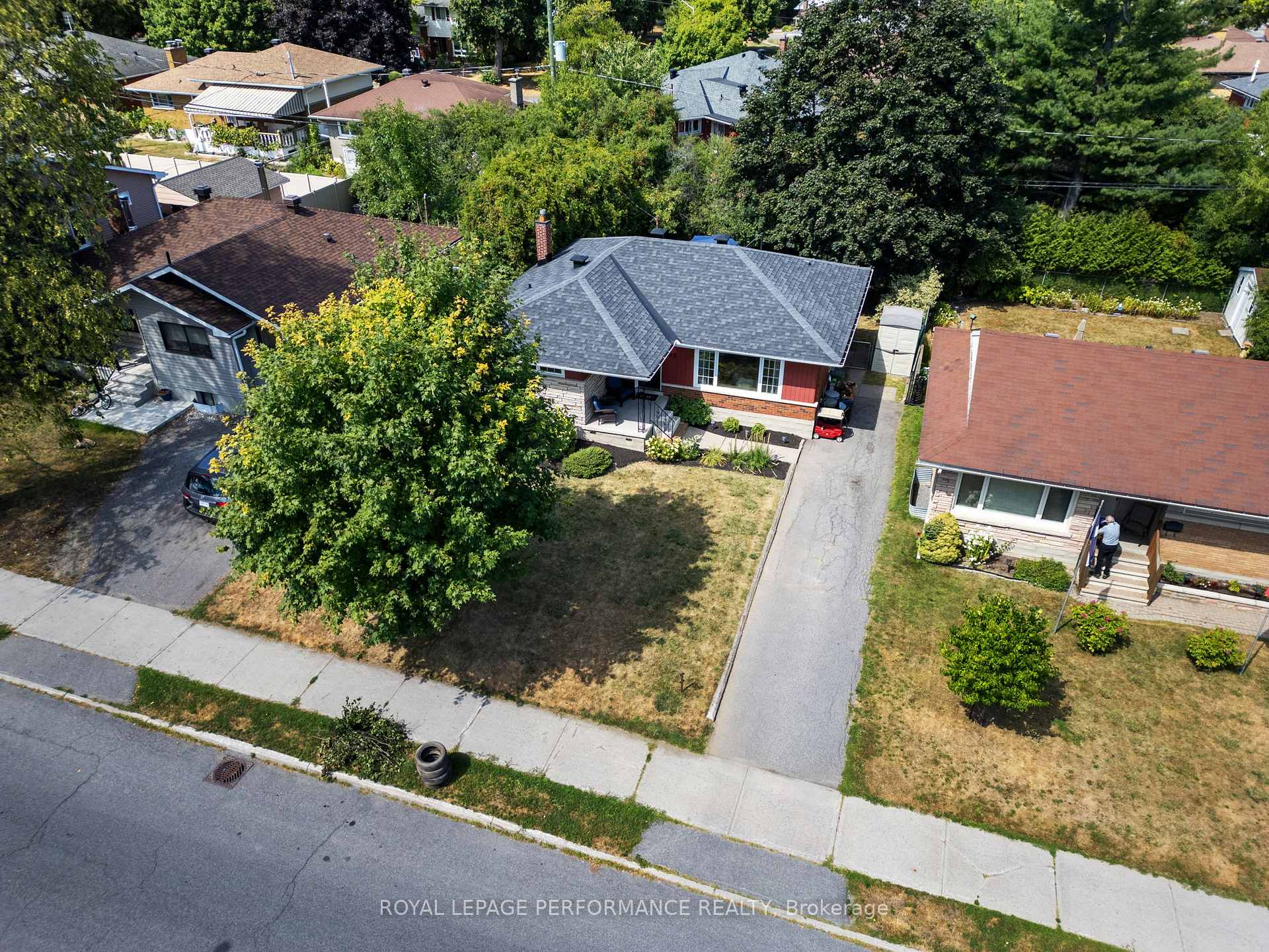 Photo 36 of 705 Pleasant Park Road, Ottawa, Elmvale Acres — HOMEH