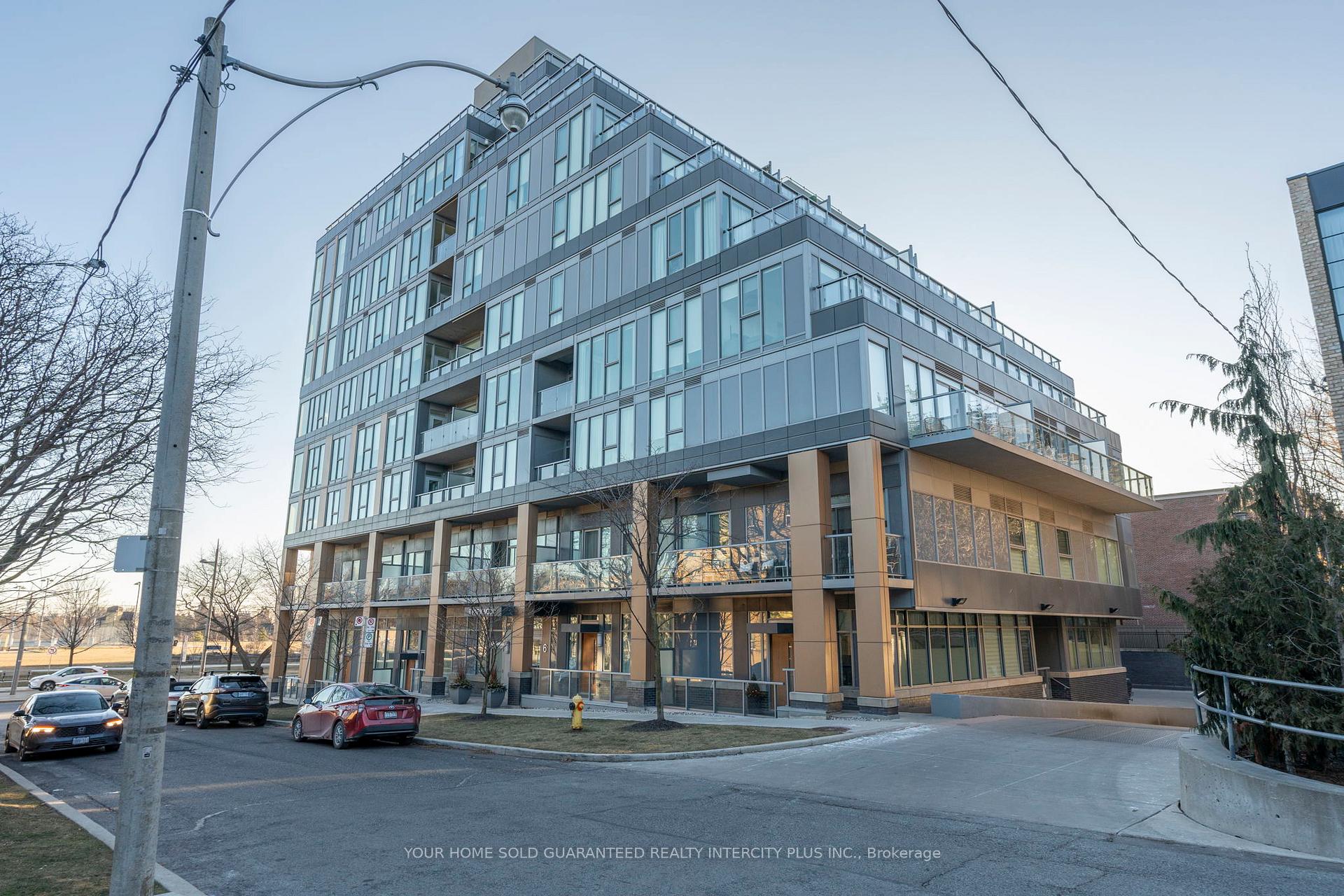 Front of Unit 303, 6 Parkwood Avenue