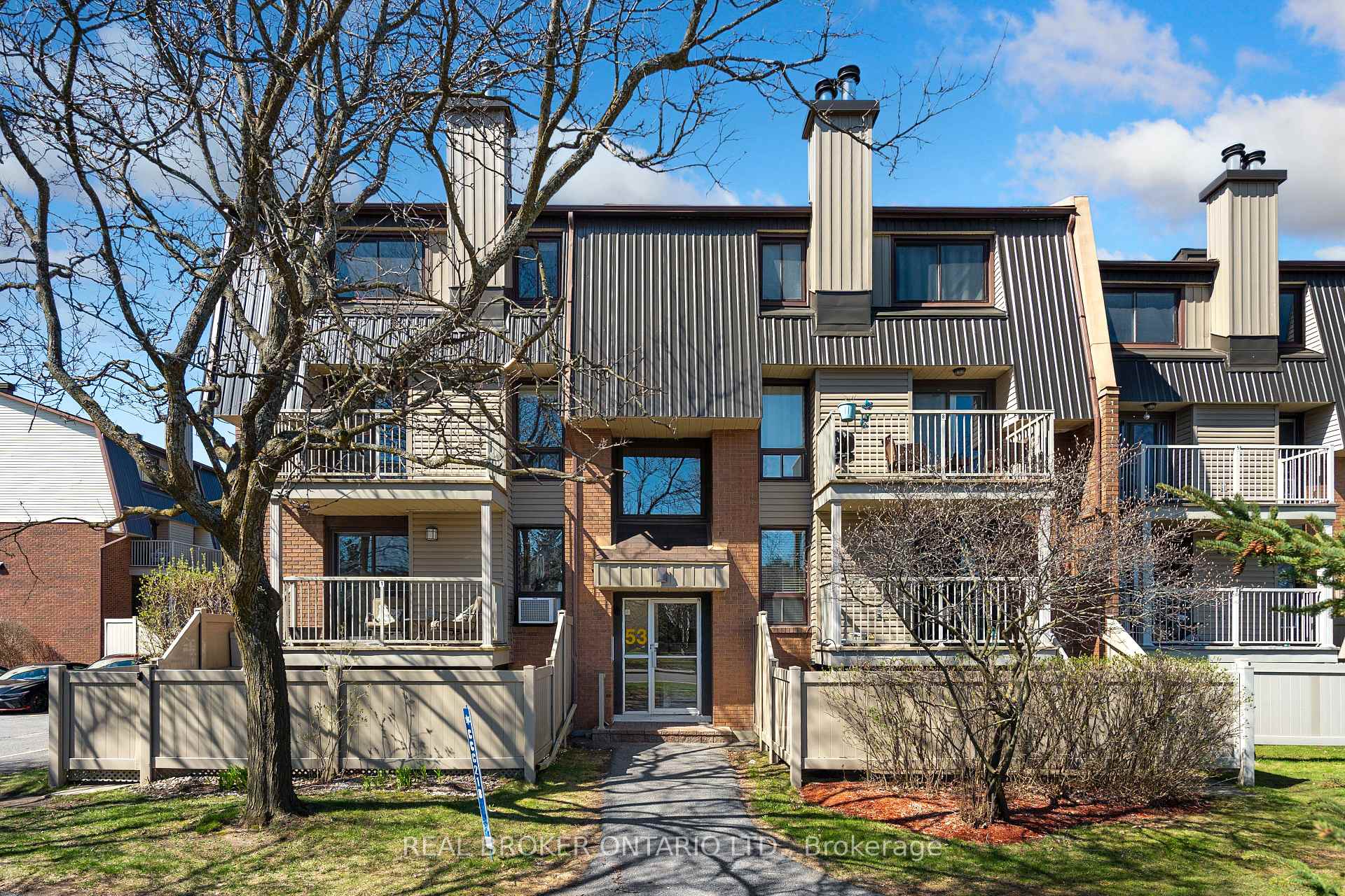 Front of Unit 5, 53 Sherway Drive