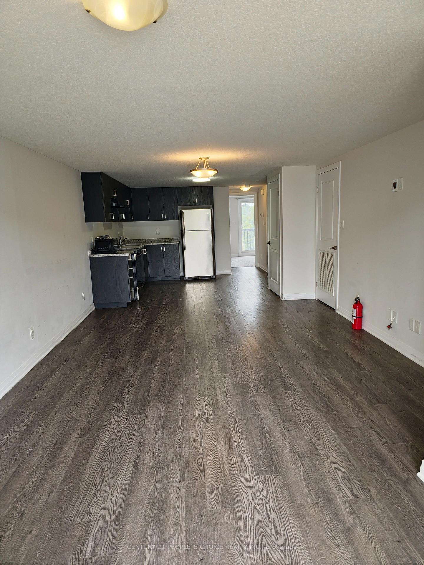 Photo 4 of Unit 18A, 1989 Ottawa Street S, Kitchener — HOMEH