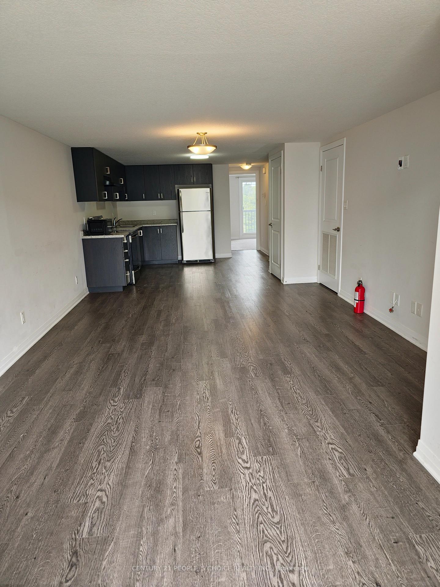 Photo 5 of Unit 18A, 1989 Ottawa Street S, Kitchener — HOMEH