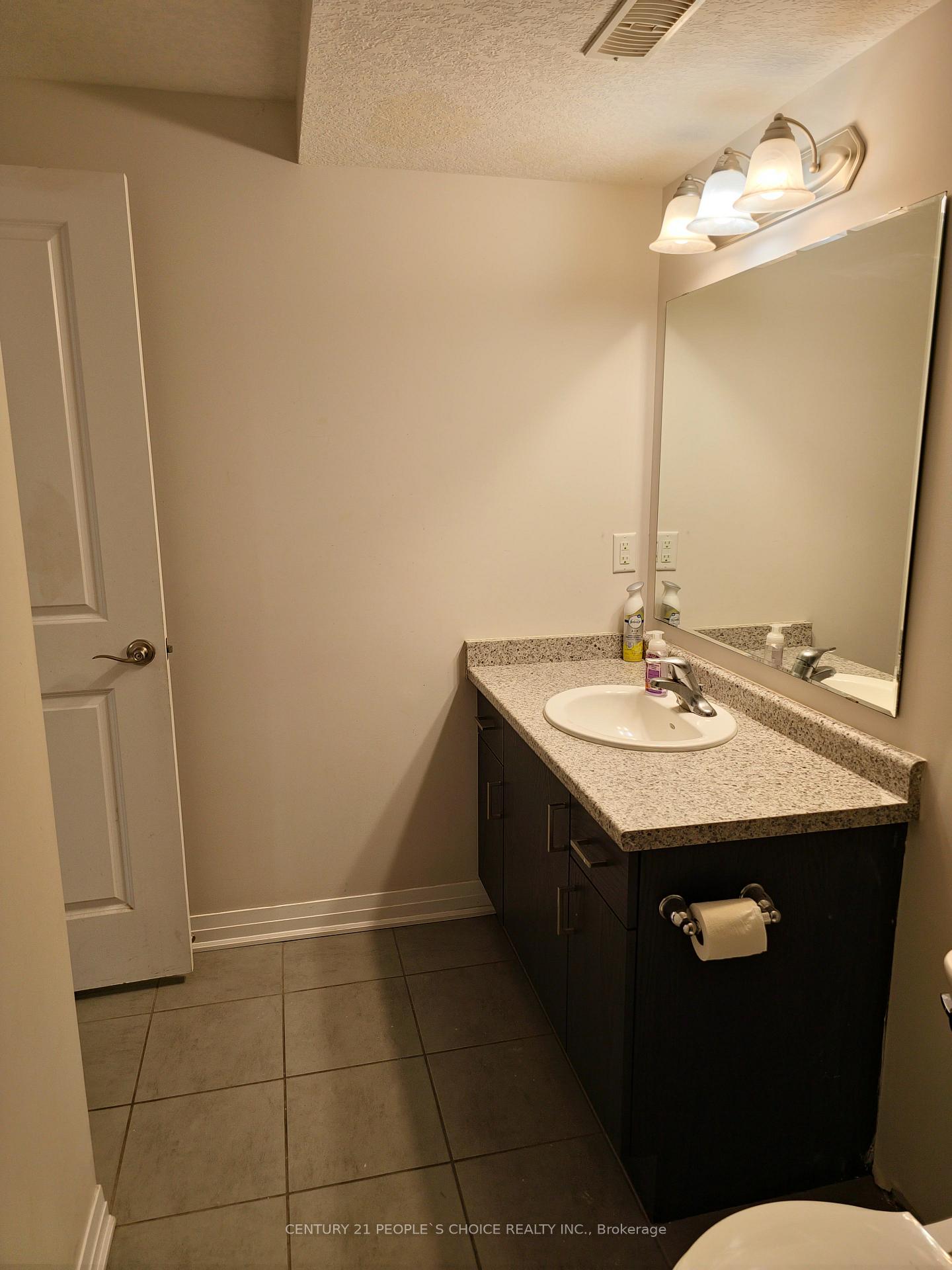 Photo 10 of Unit 18A, 1989 Ottawa Street S, Kitchener — HOMEH