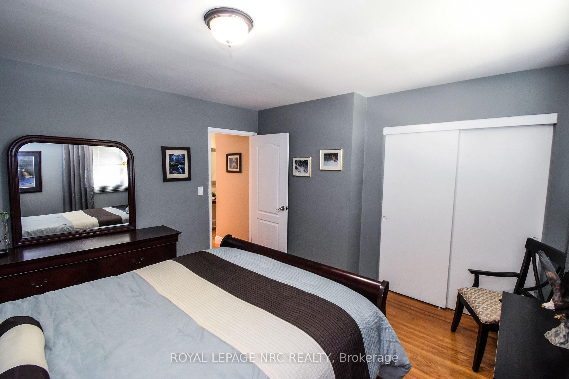 Photo 3 of Unit 2, 151 Parnell Road, St. Catharines, Vine/Linwell — HOMEH