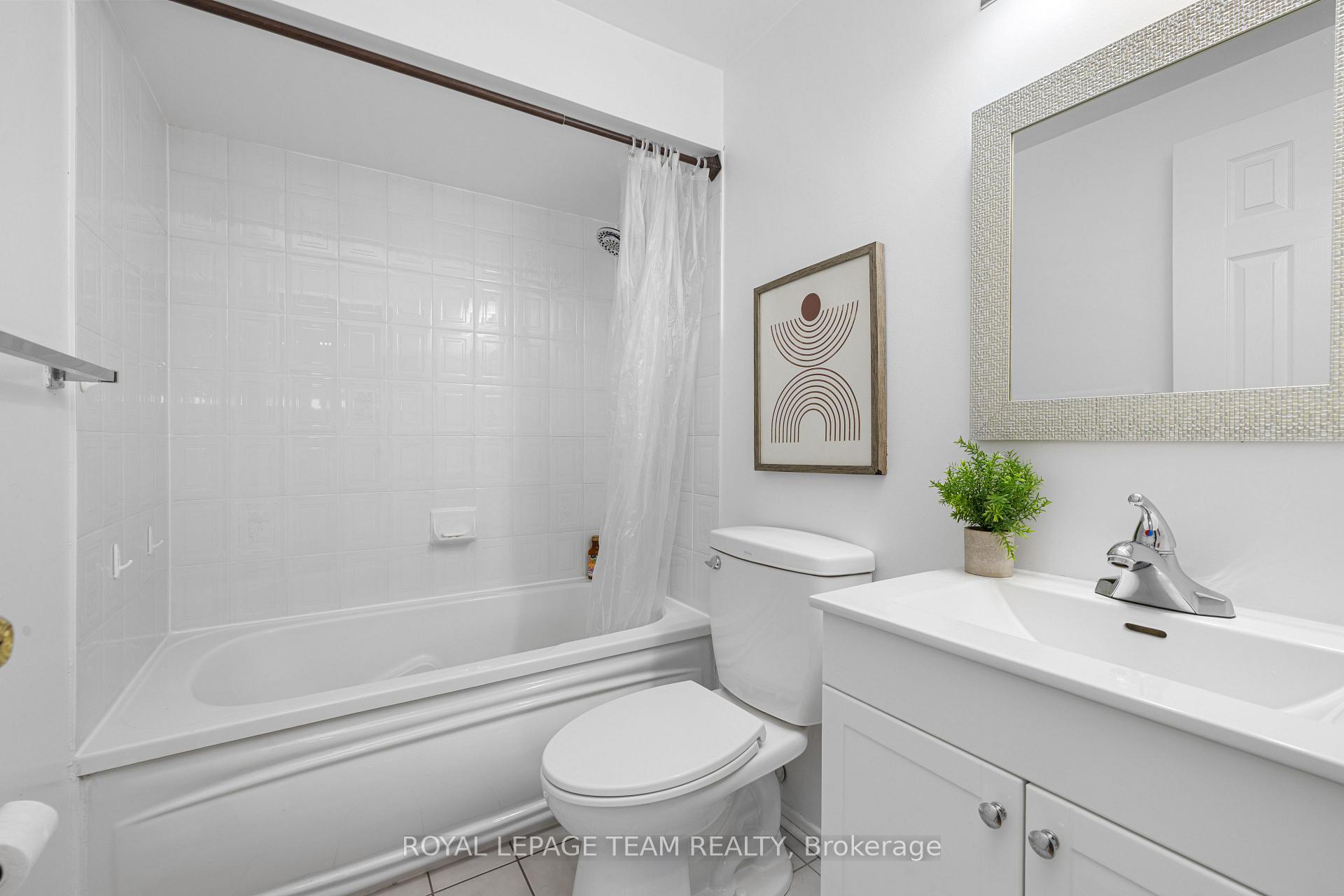 Photo 26 of 4397 Whittaker Crescent, Ottawa, Pineview — HOMEH