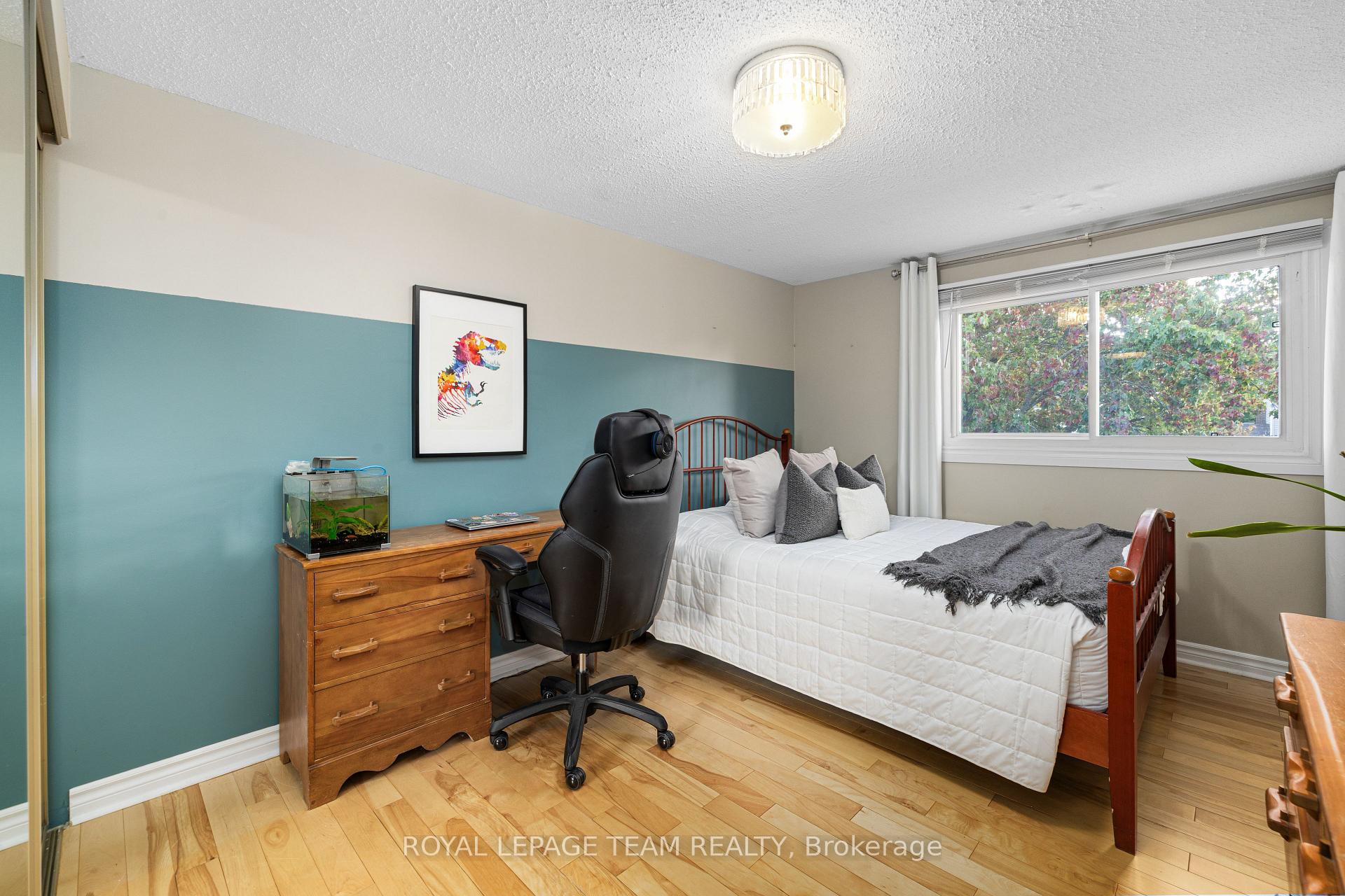 Photo 32 of 4397 Whittaker Crescent, Ottawa, Pineview — HOMEH