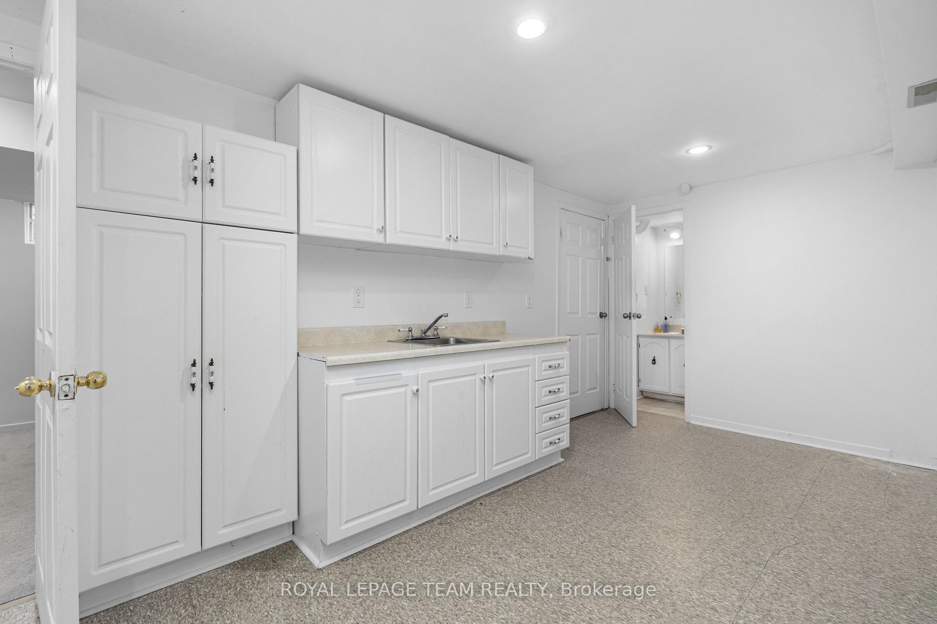 Photo 28 of 4397 Whittaker Crescent, Ottawa, Pineview — HOMEH