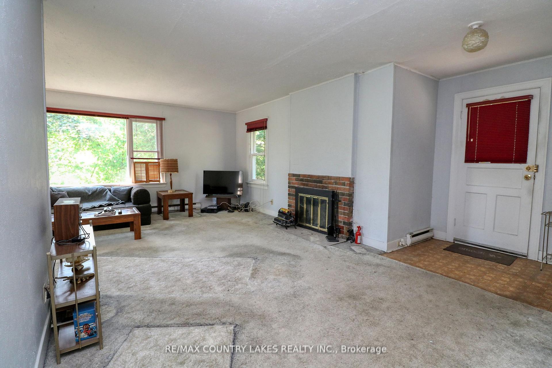 Photo 6 of 413 Main Street, Brock, Beaverton — HOMEH