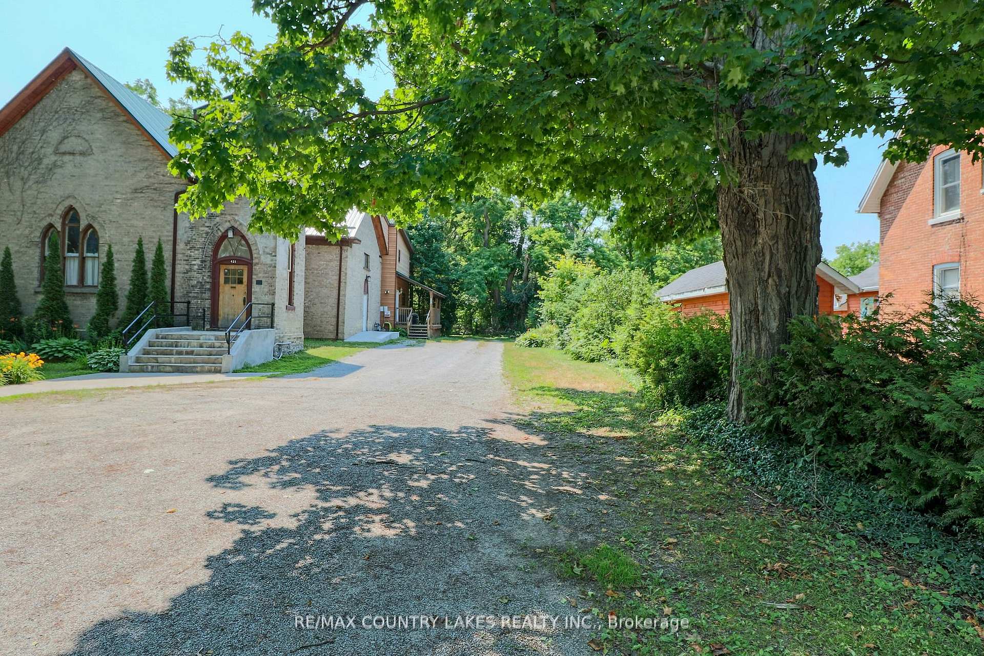 Photo 21 of 413 Main Street, Brock, Beaverton — HOMEH
