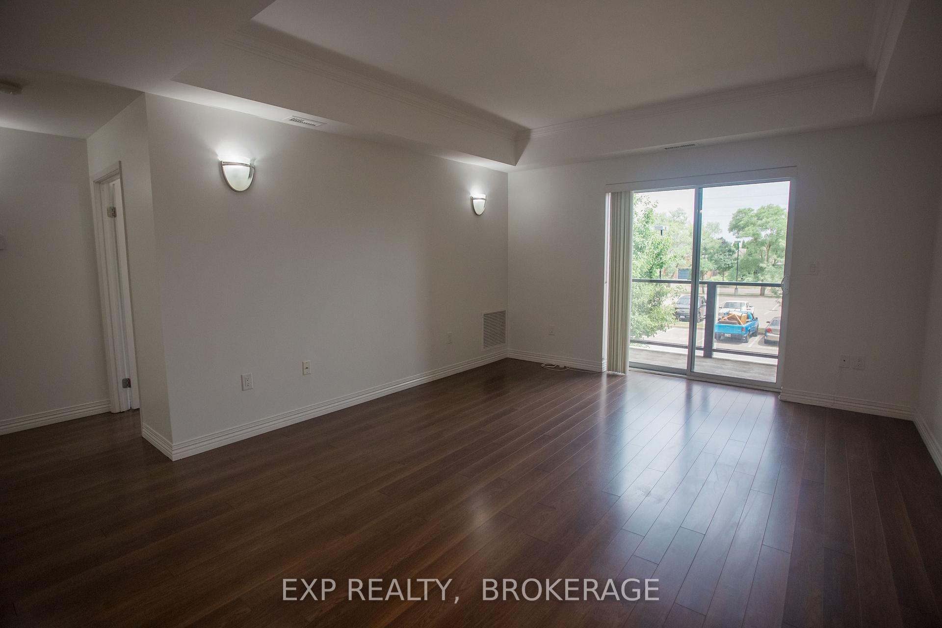 Photo 5 of Unit 201, 141 Vansicle Road, St. Catharines, Rykert/Vansickle — HOMEH