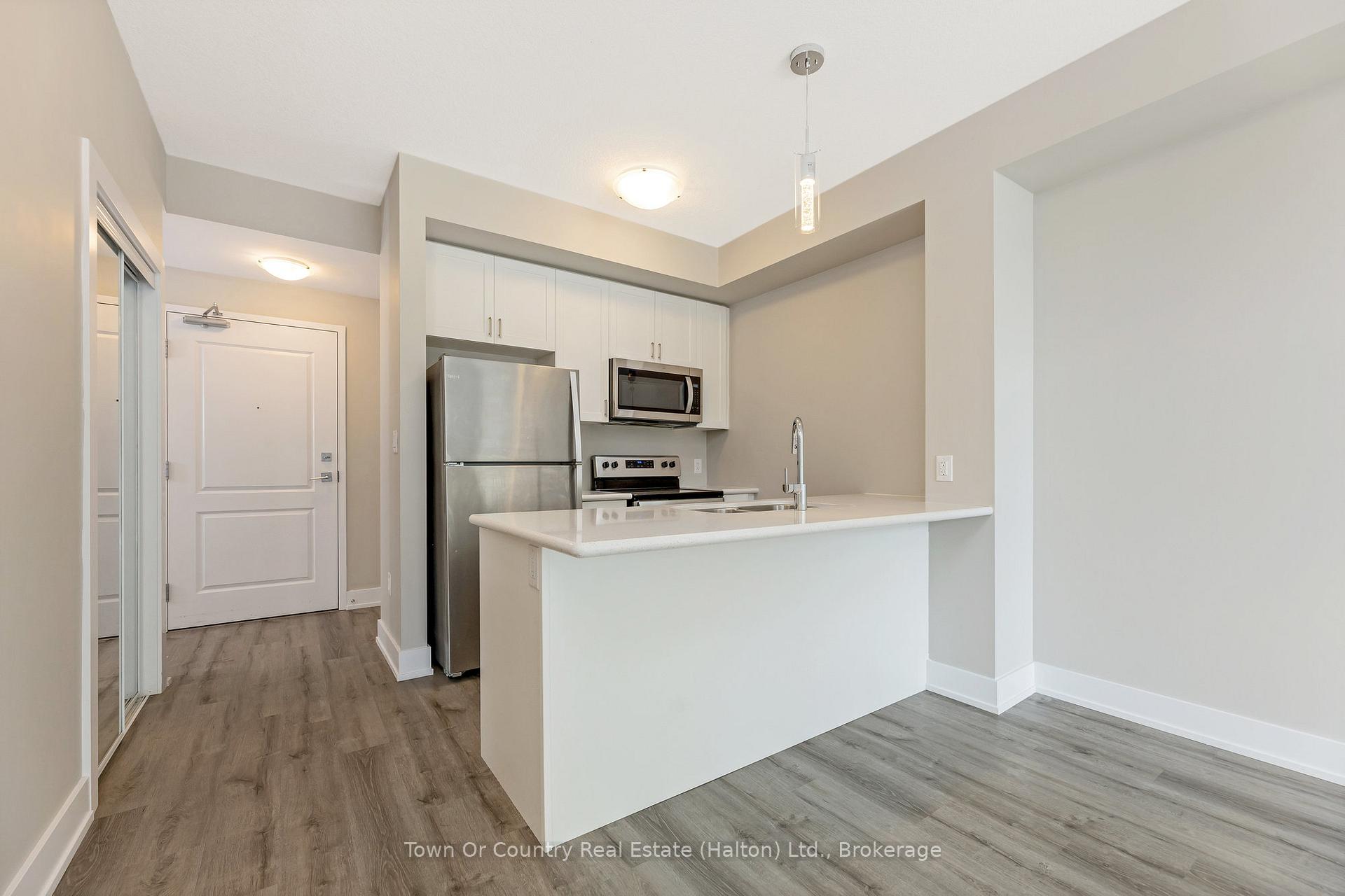Photo 5 of Unit 324, 450 Dundas Street E, Hamilton, Waterdown — HOMEH